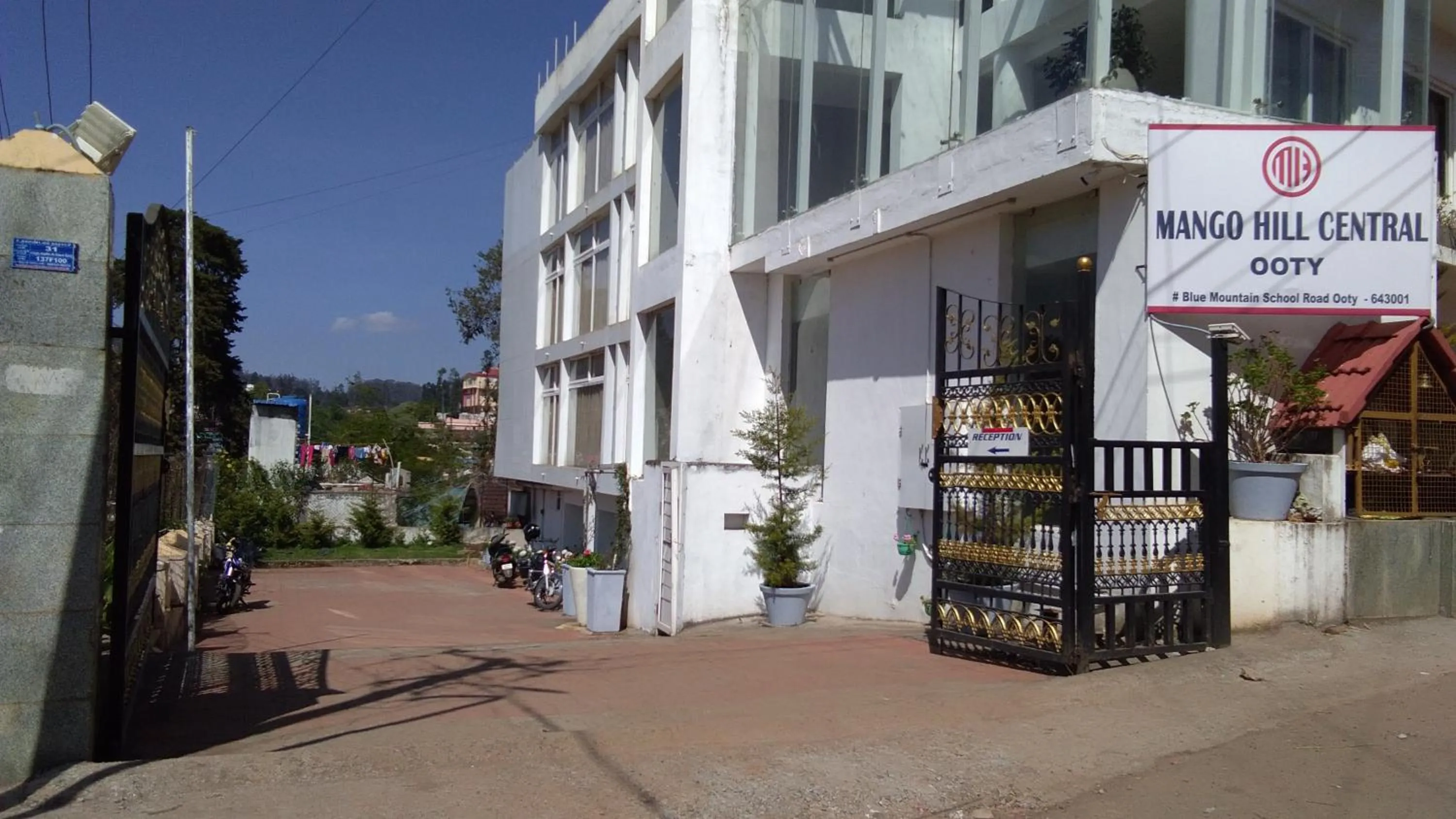Property building in Mango Hill Central Ooty