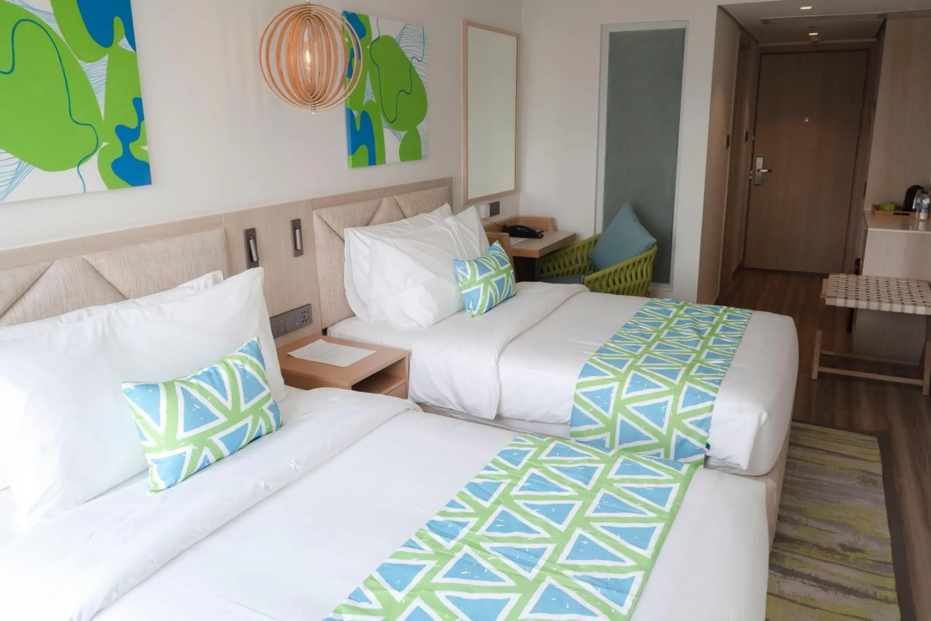 Standard Twin Room No View in Lime Resort Manila Standard Twin Room No View in Lime Resort Manila