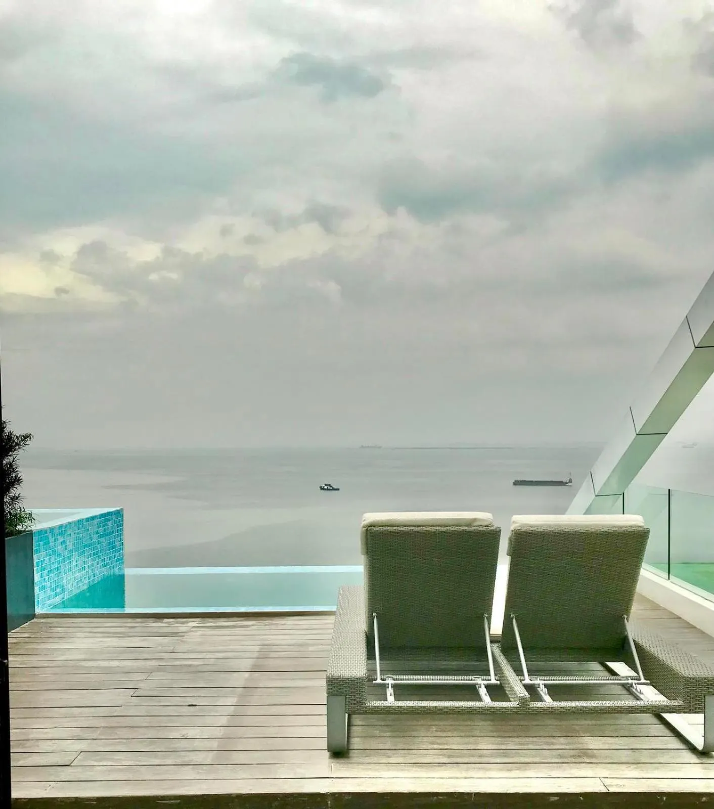 Balcony/Terrace in Lime Resort Manila