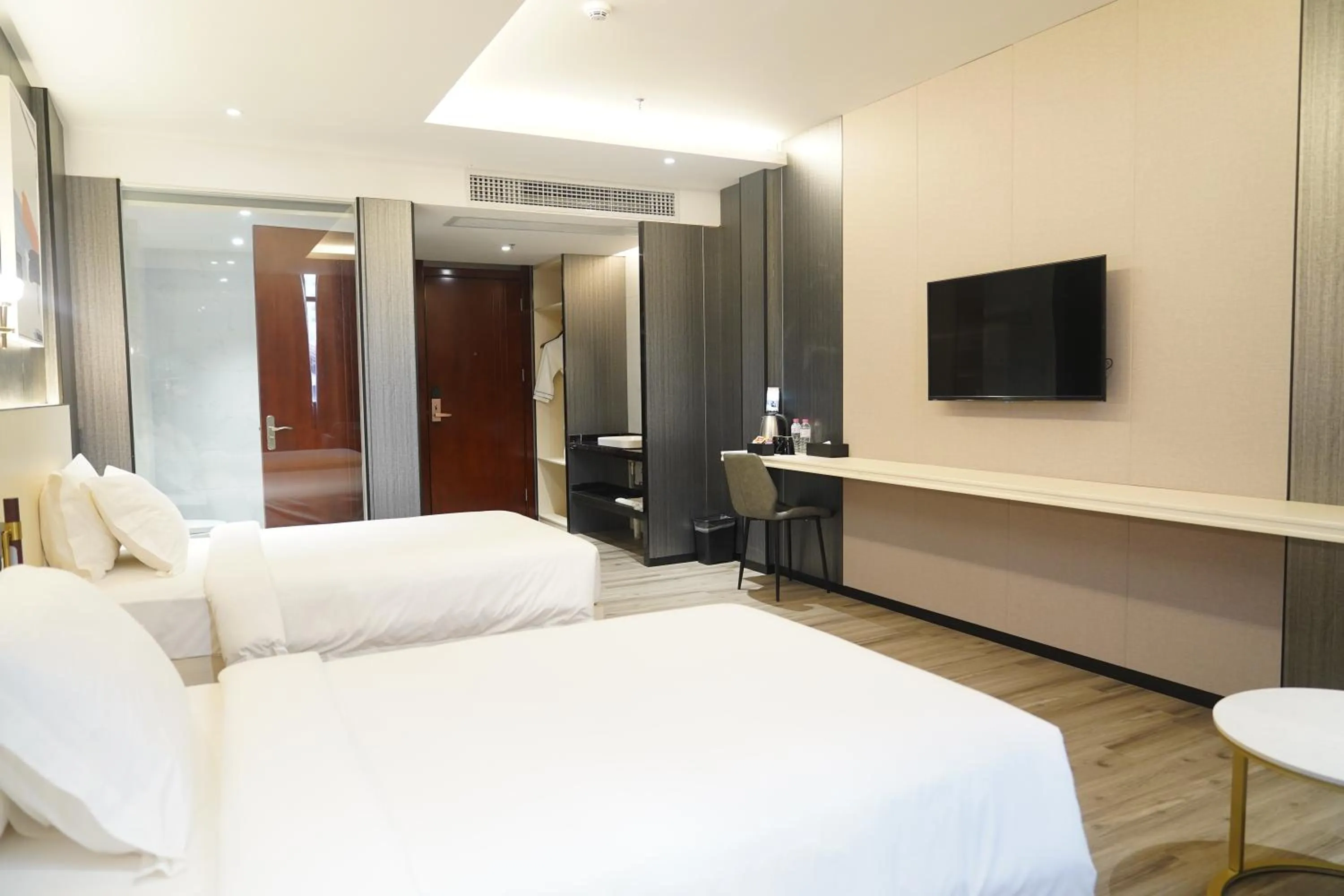Bedroom, Bed in Joy Hotel