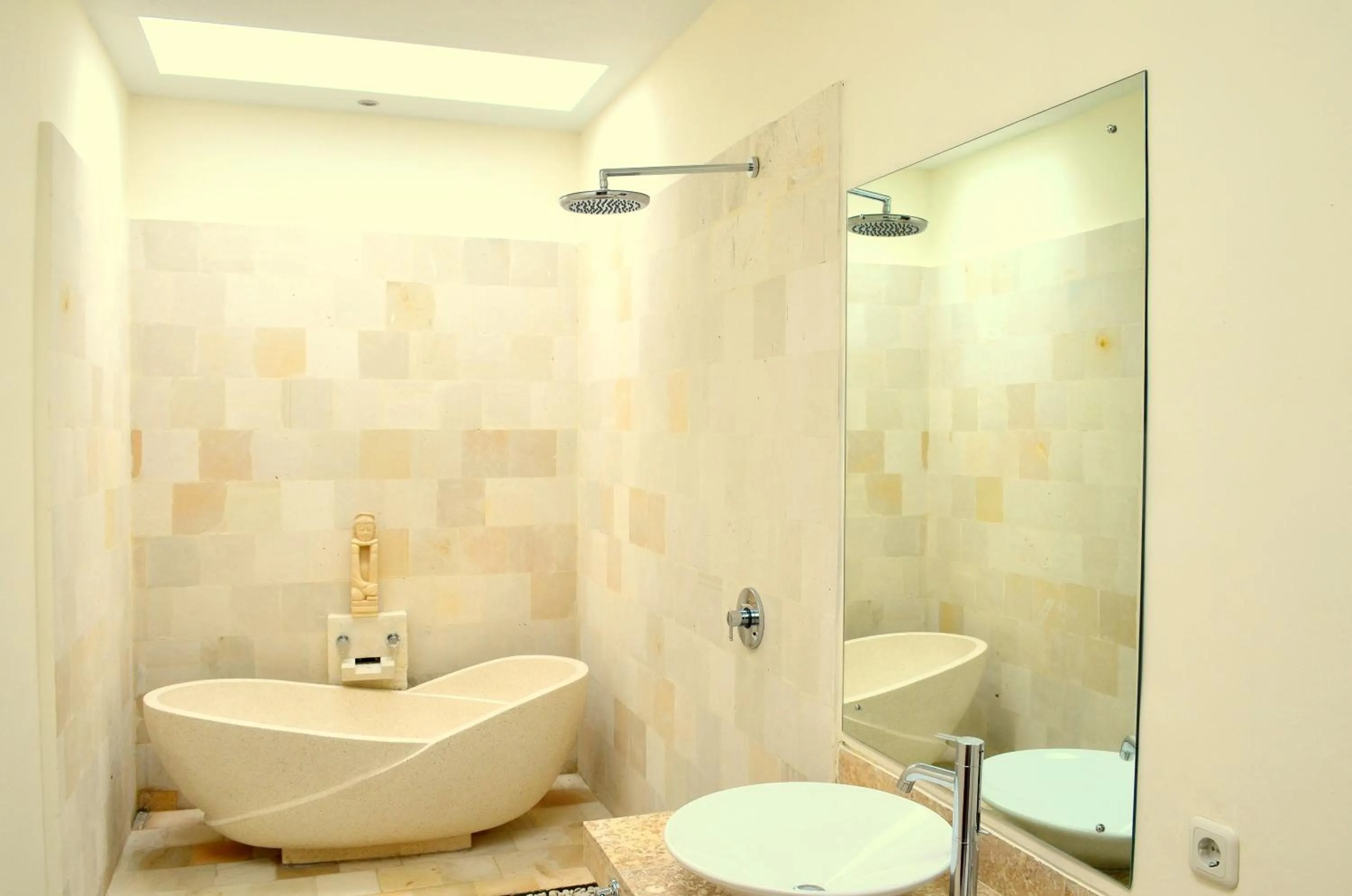 Shower in Jas Green Villas and Spa