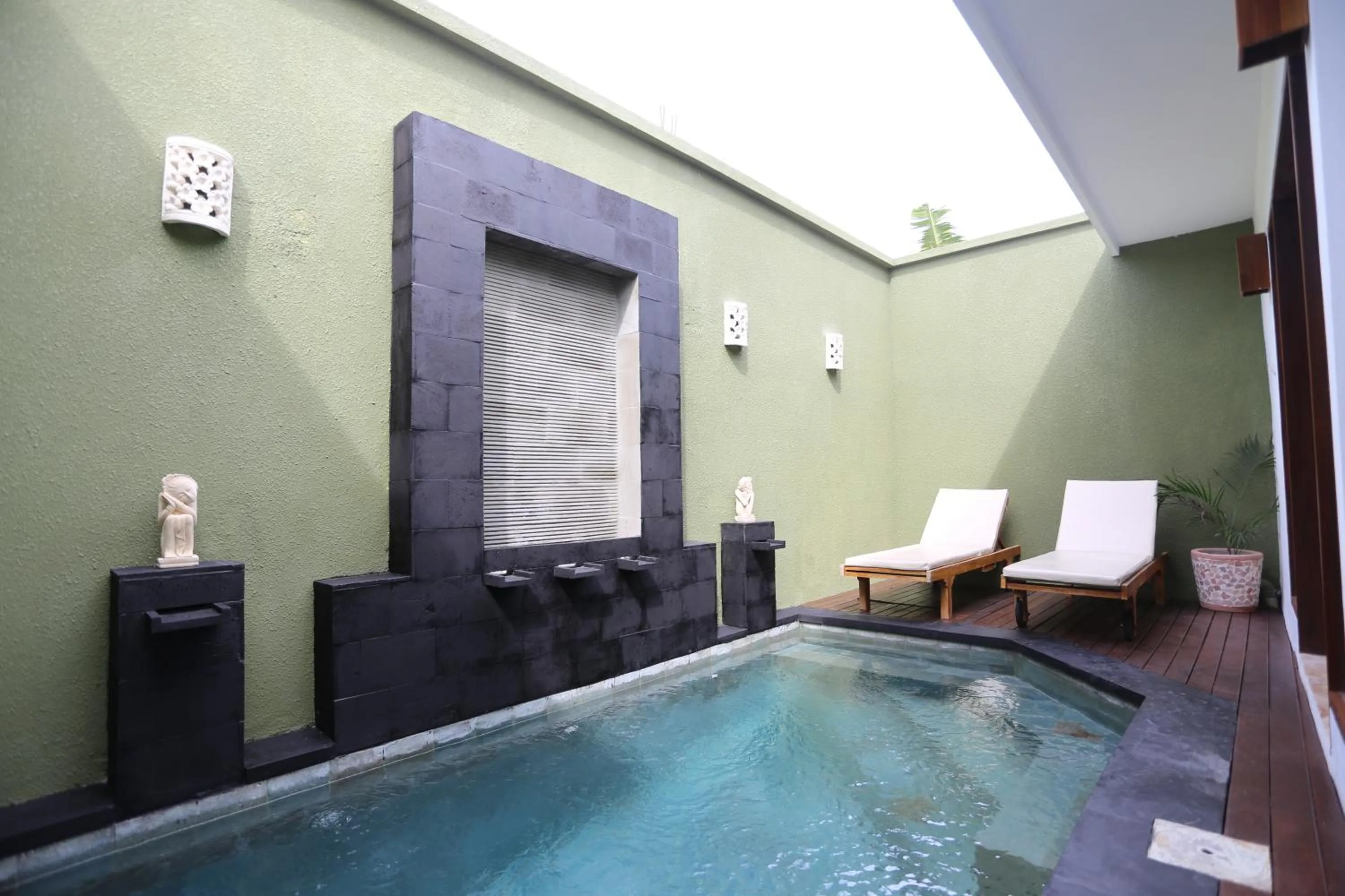 Day in Jas Green Villas and Spa