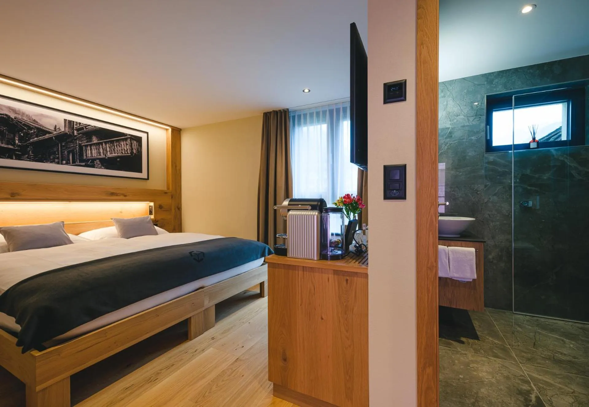 Photo of the whole room, Bed in Hotel Tannenhof