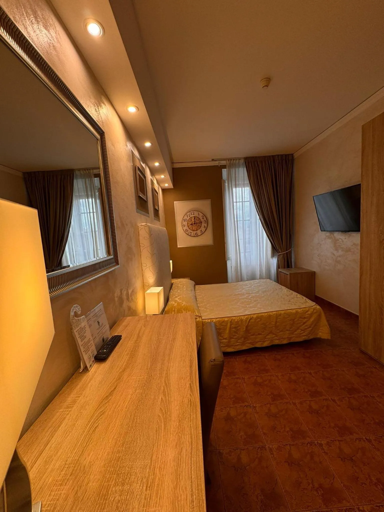 Bed in Hotel Alinari