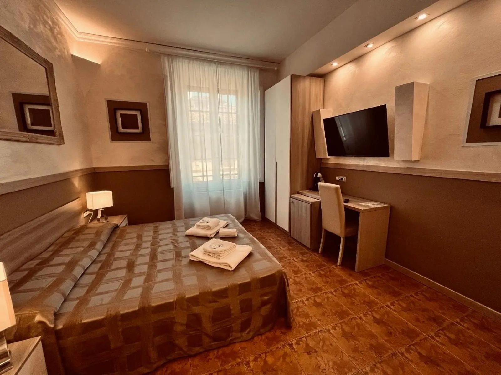 Bed in Hotel Alinari