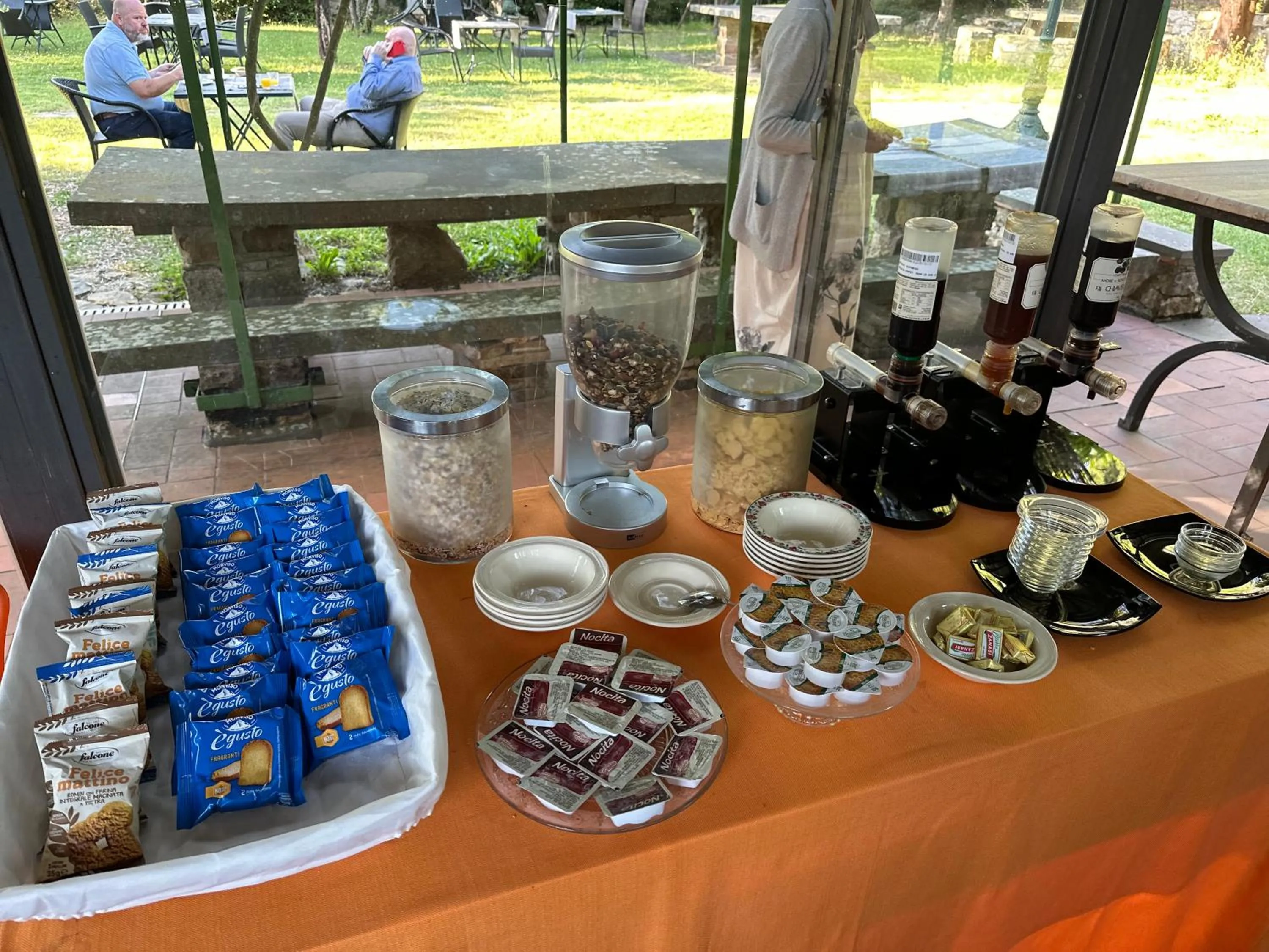 Buffet breakfast in Fattoria Il Milione Agriturismo