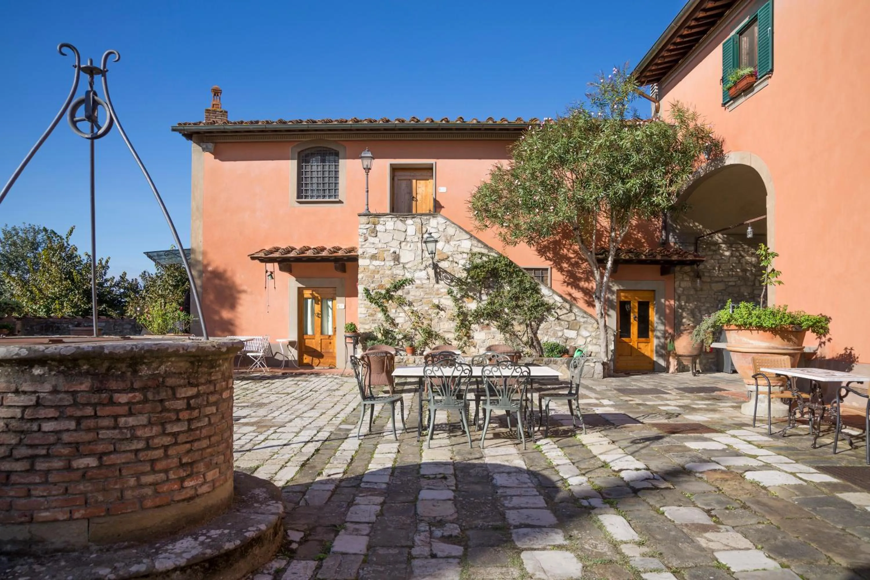 Patio in Fattoria Il Milione Agriturismo