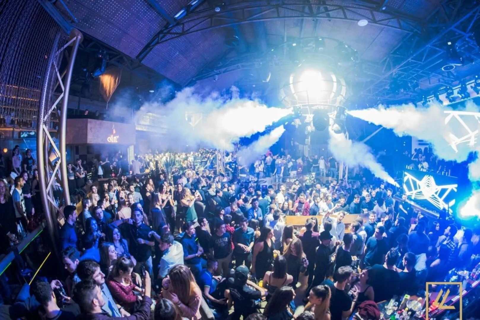 Nightclub / DJ in Priamos Hotel Erato