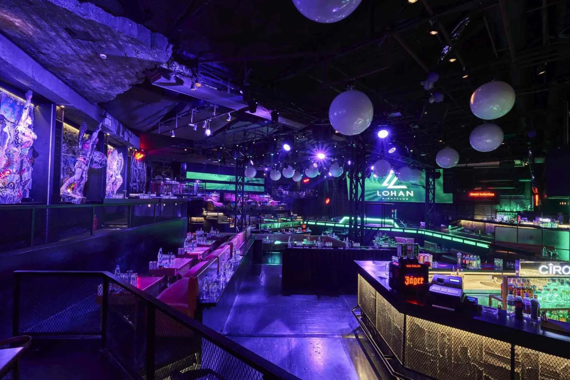 Nightclub / DJ in Priamos Hotel Erato