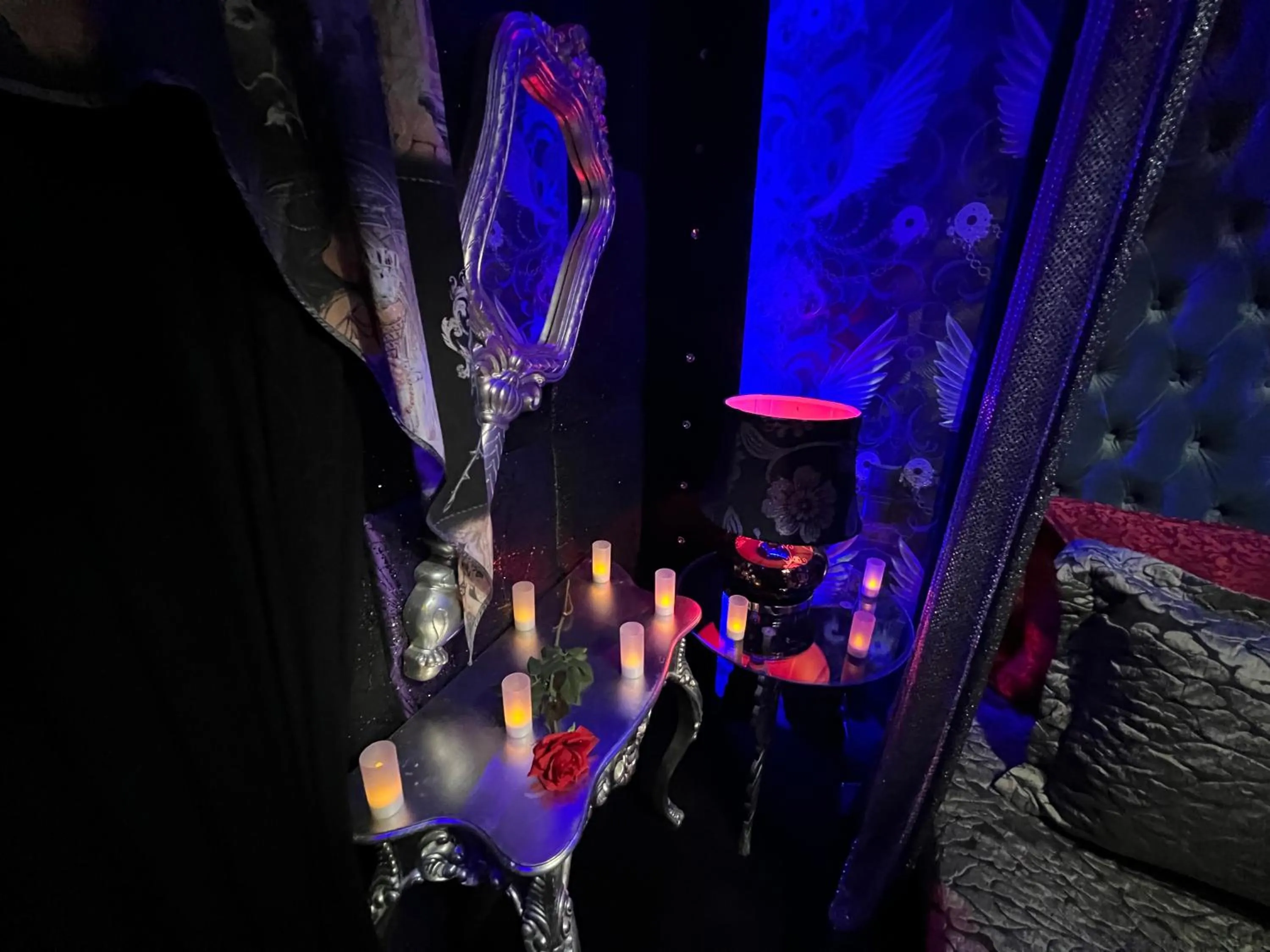 Decorative detail in Priamos Hotel Erato