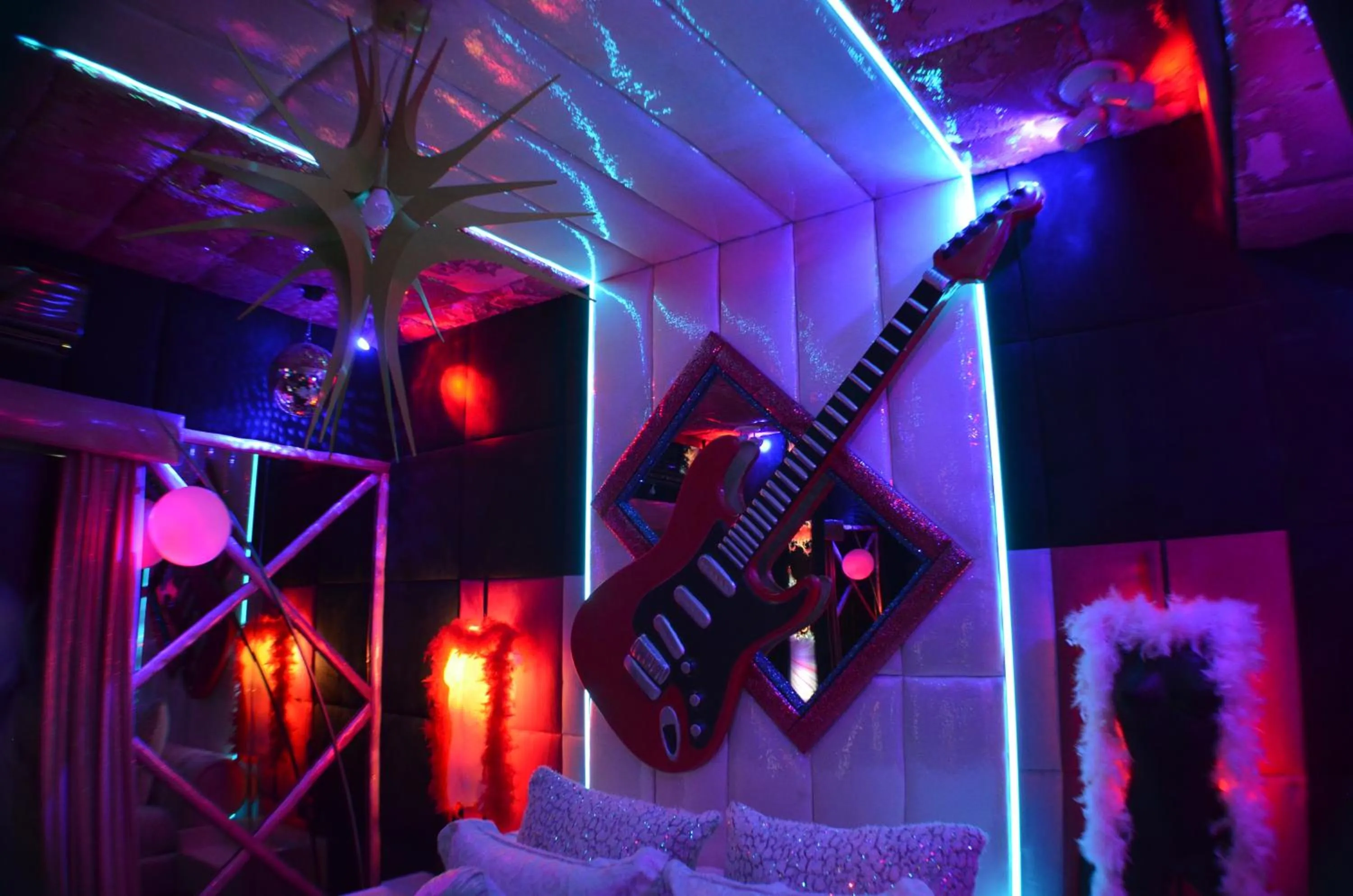 Decorative detail in Priamos Hotel Erato