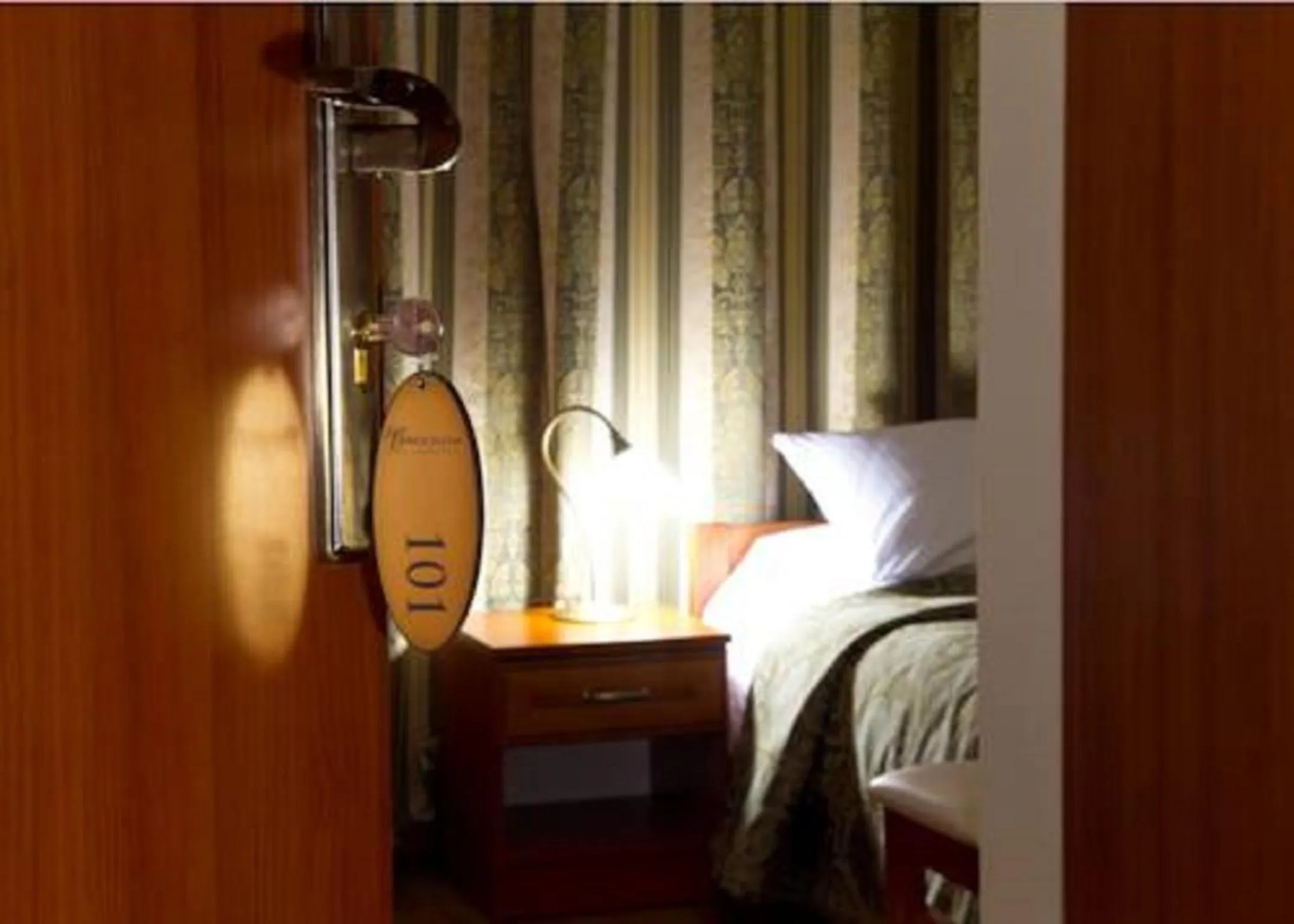 Photo of the whole room, Bed in HOTEL I RESTAURACJA BROCHÓW