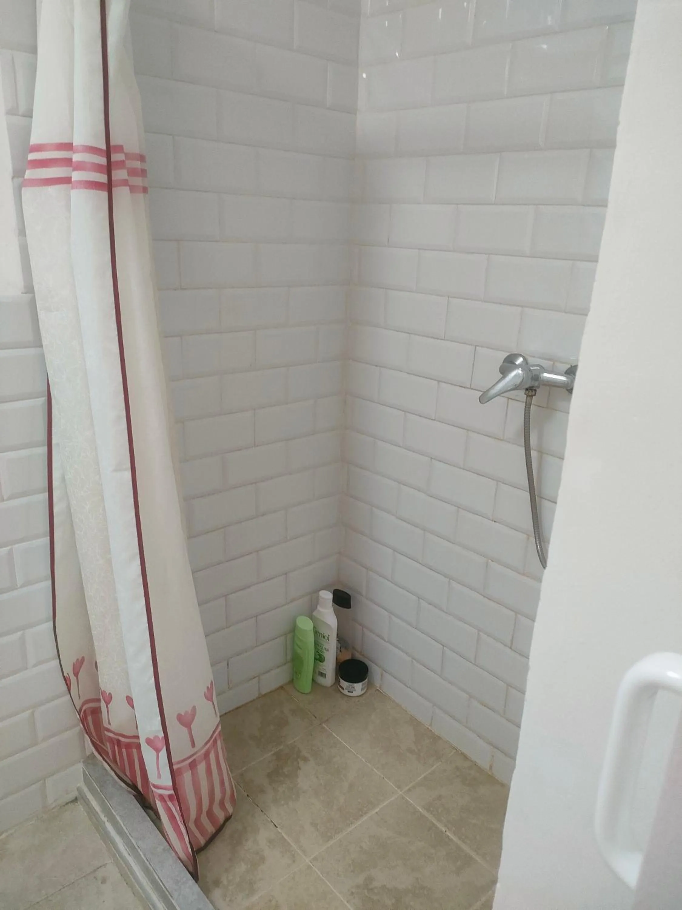 Alba 2 apartamento y Alba 3 habitación con baño