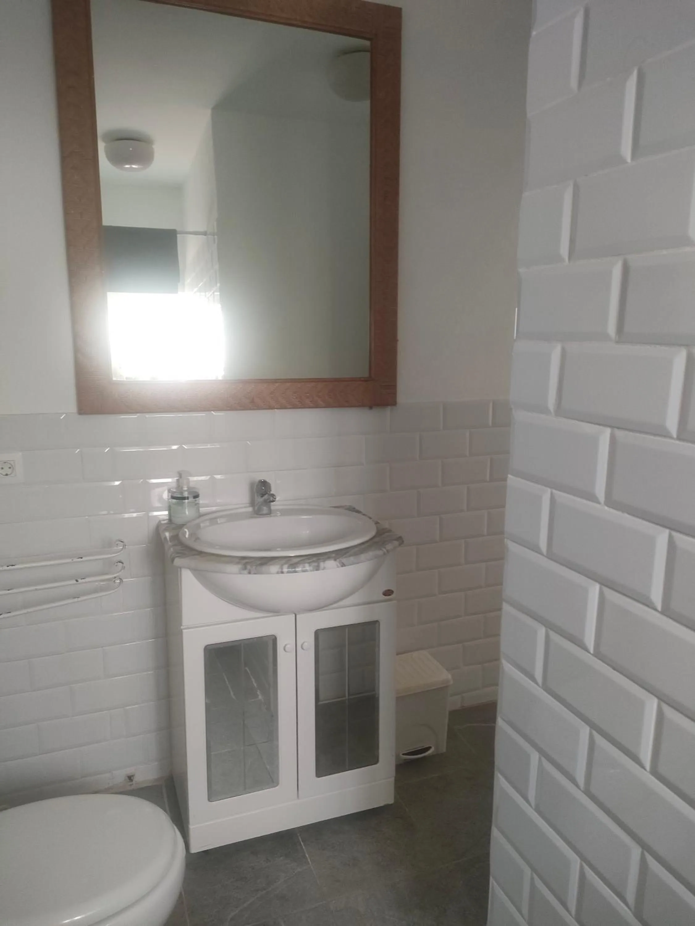 Alba 2 apartamento y Alba 3 habitación con baño