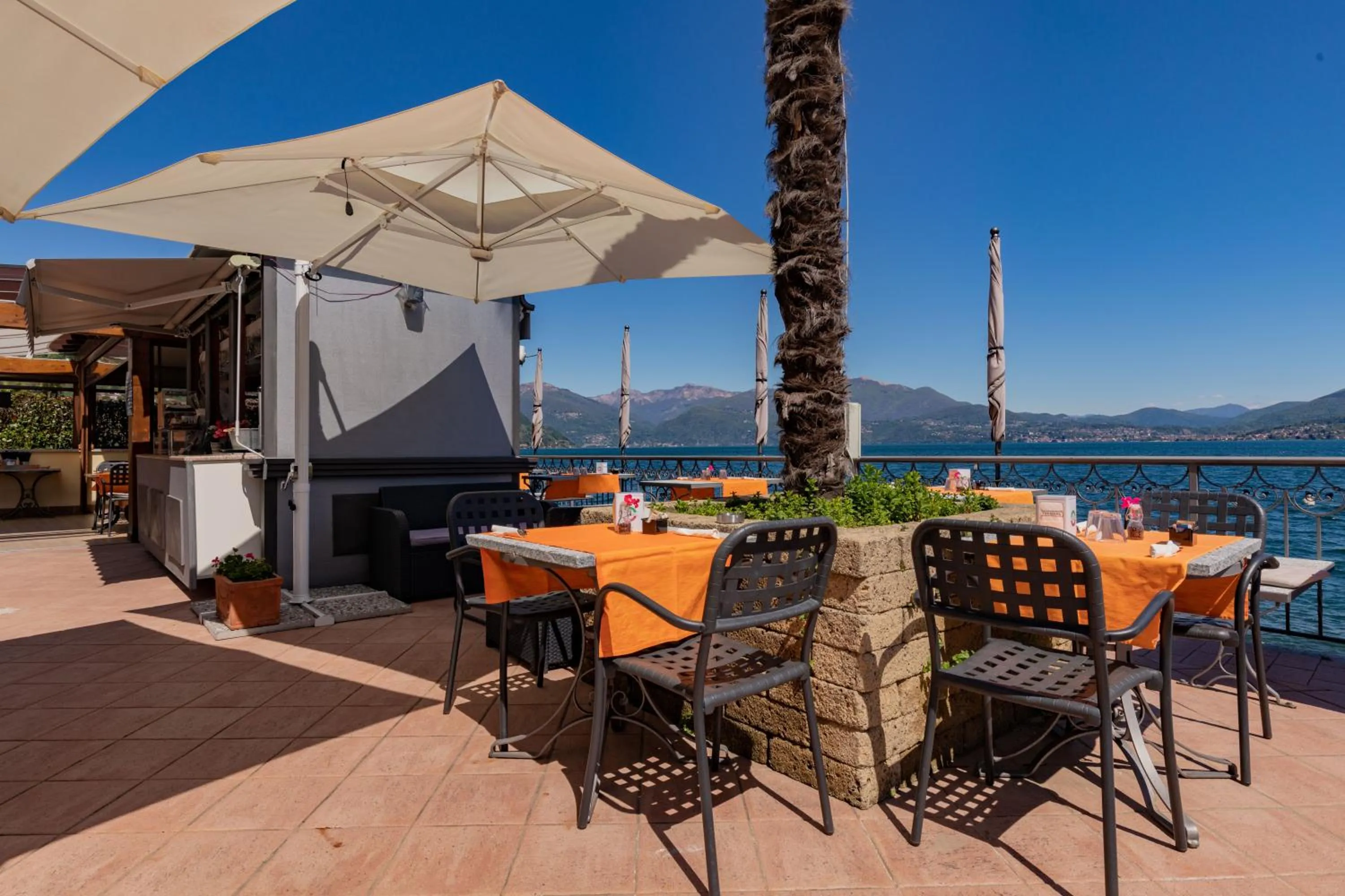 Restaurant/places to eat in Residence Casa e Vela