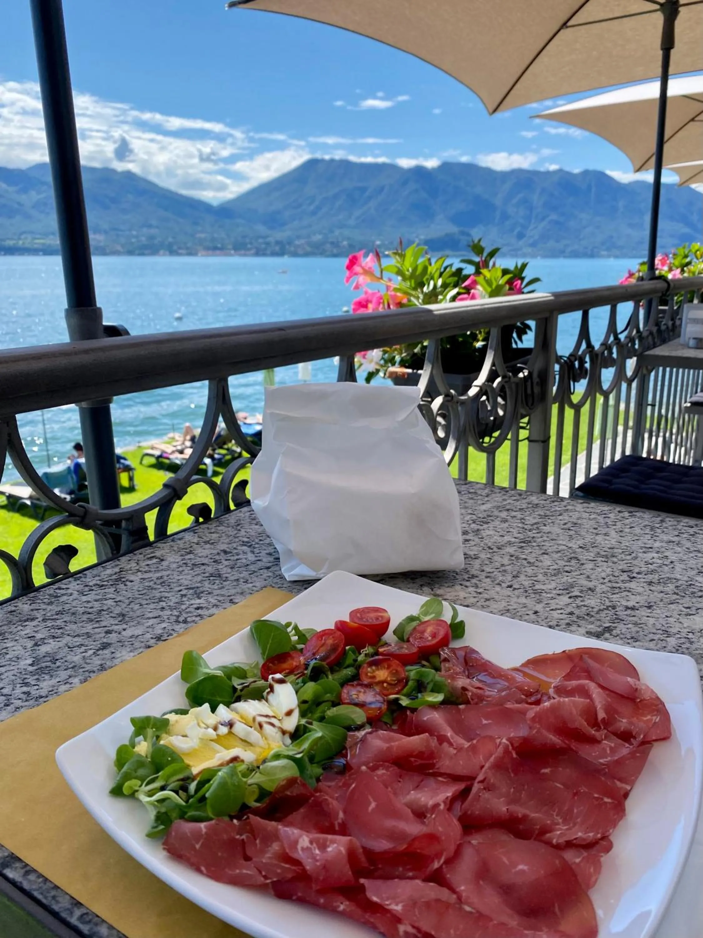 Restaurant/places to eat in Residence Casa e Vela