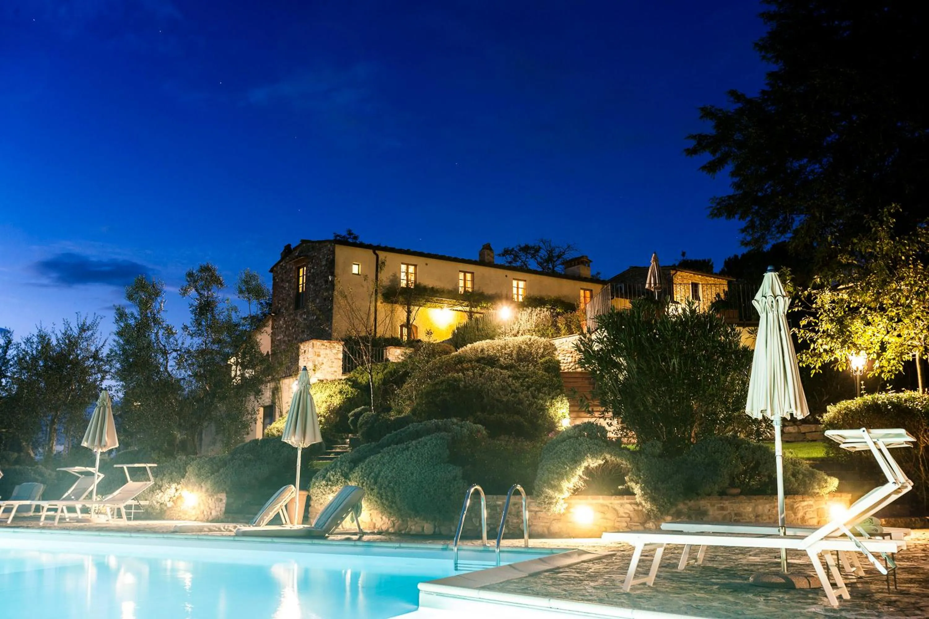Facade/entrance in Relais Poggio Borgoni