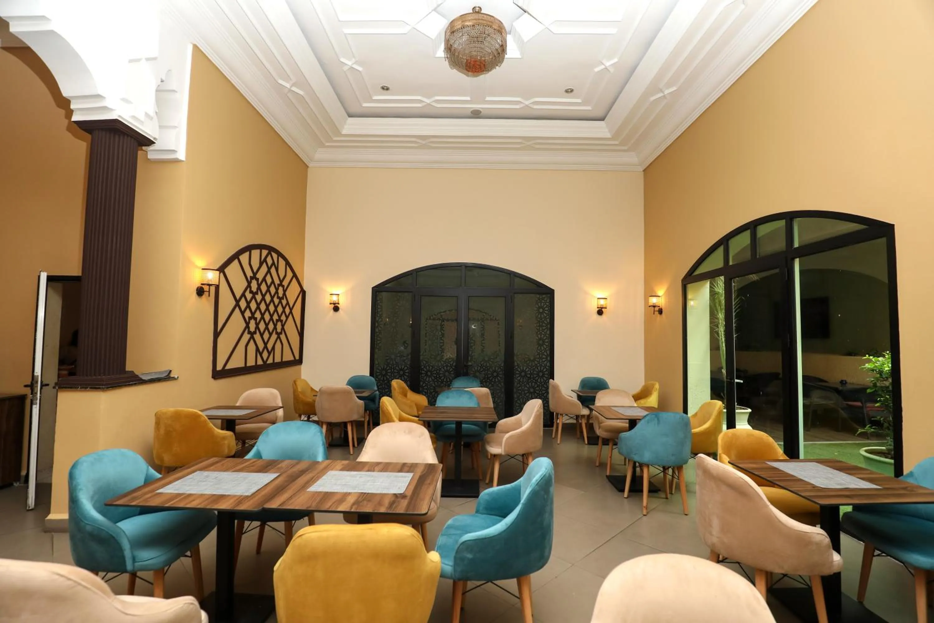 Restaurant/places to eat in Hotel Majorelle