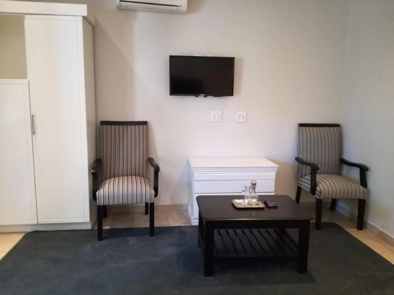 Seating area in Cedar Rest Boutique Hotel