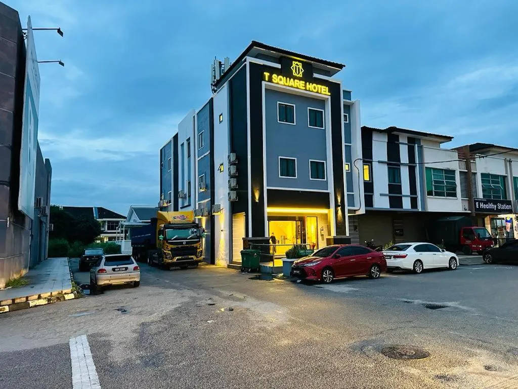 T SQUARE HOTEL (IPOH)
