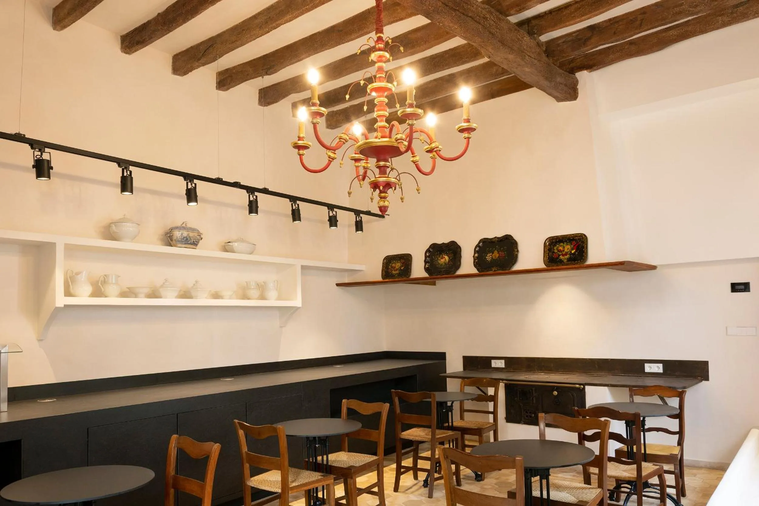 Kitchen or kitchenette in Hotel Can Cirera