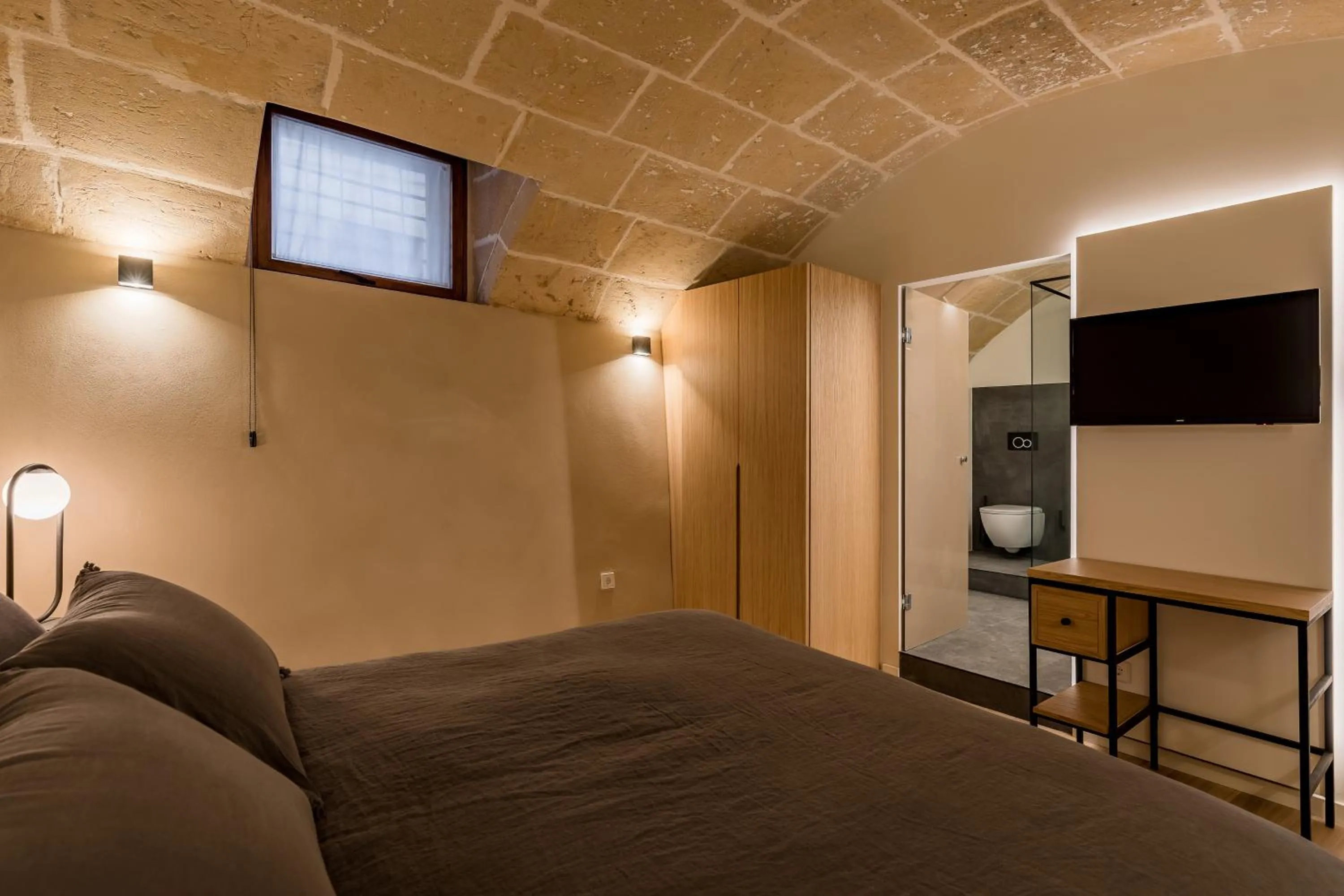 Photo of the whole room, Bed in Hotel Can Cirera