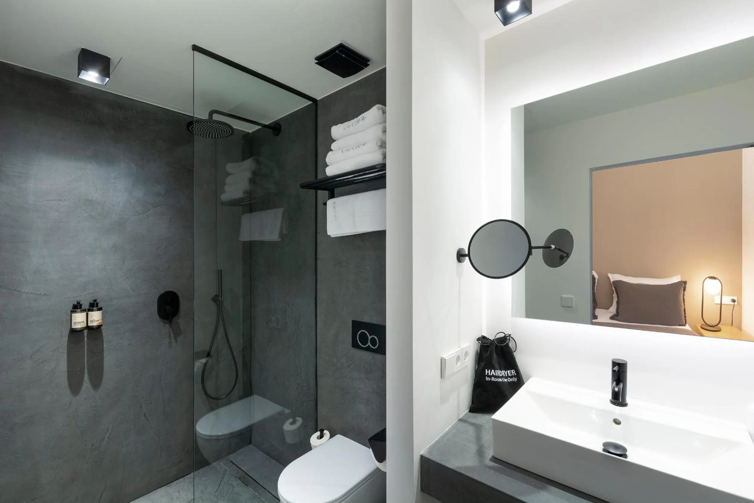 Bathroom in Hotel Can Cirera