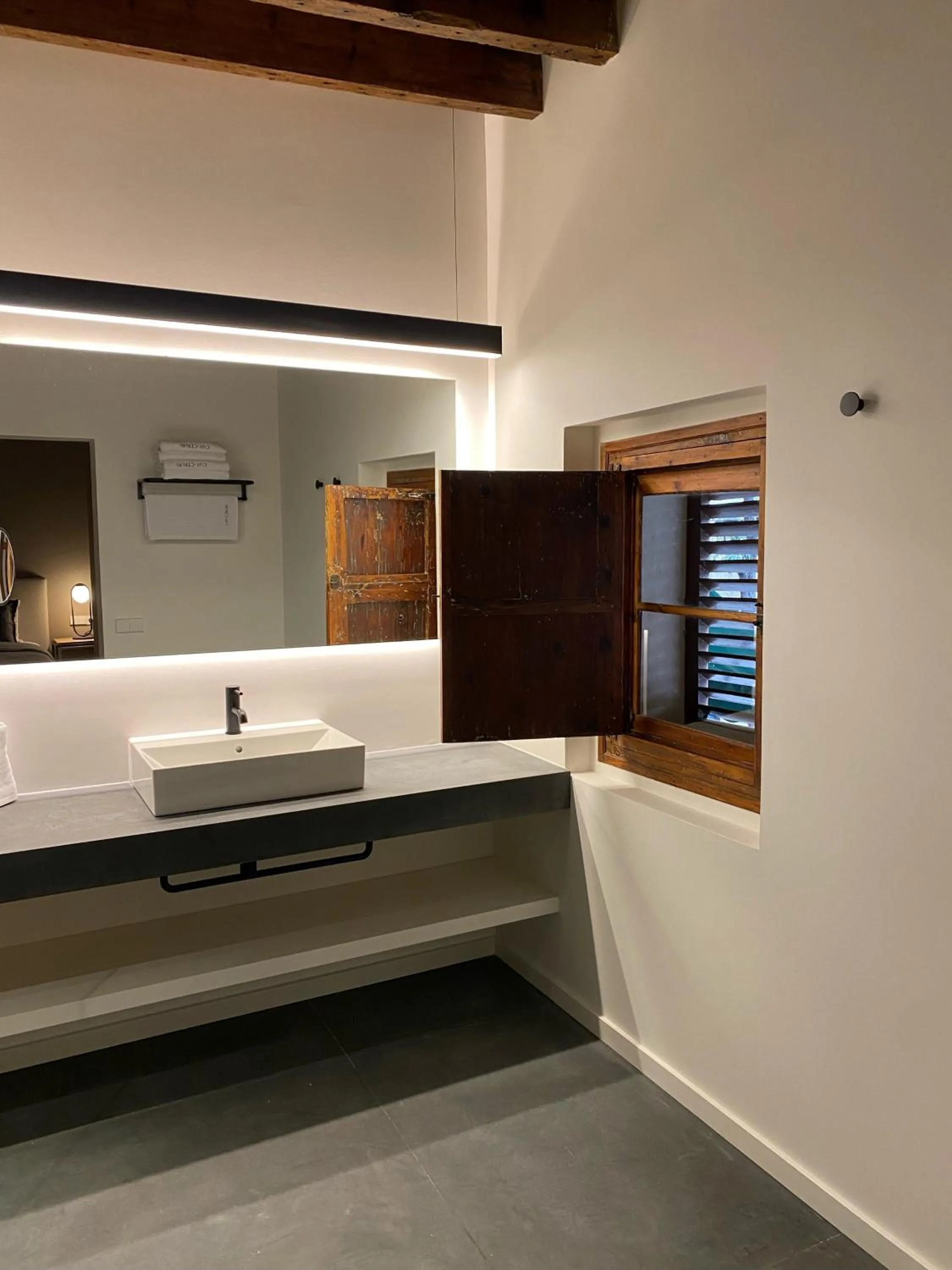 Bathroom in Hotel Can Cirera