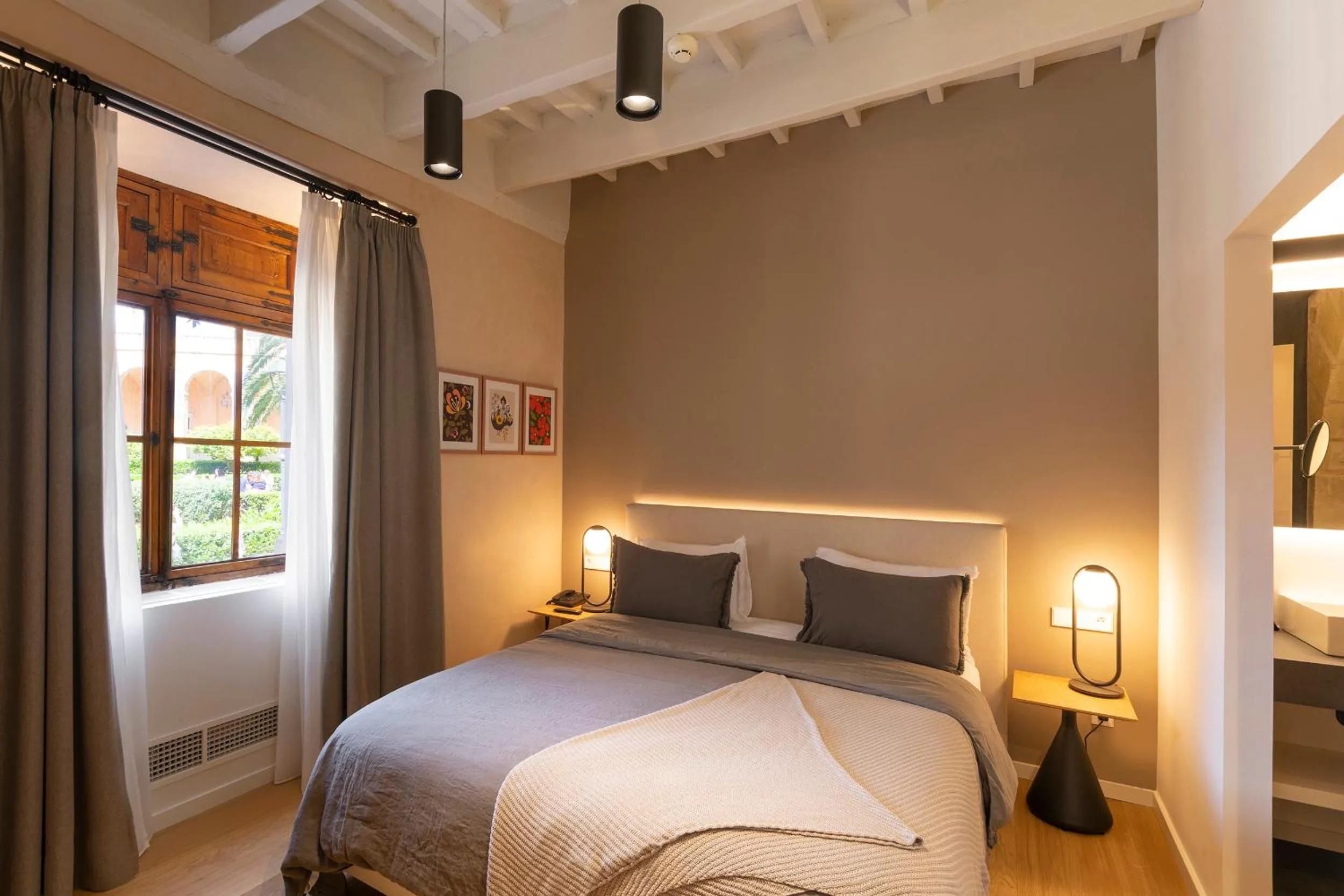 Bedroom, Bed in Hotel Can Cirera