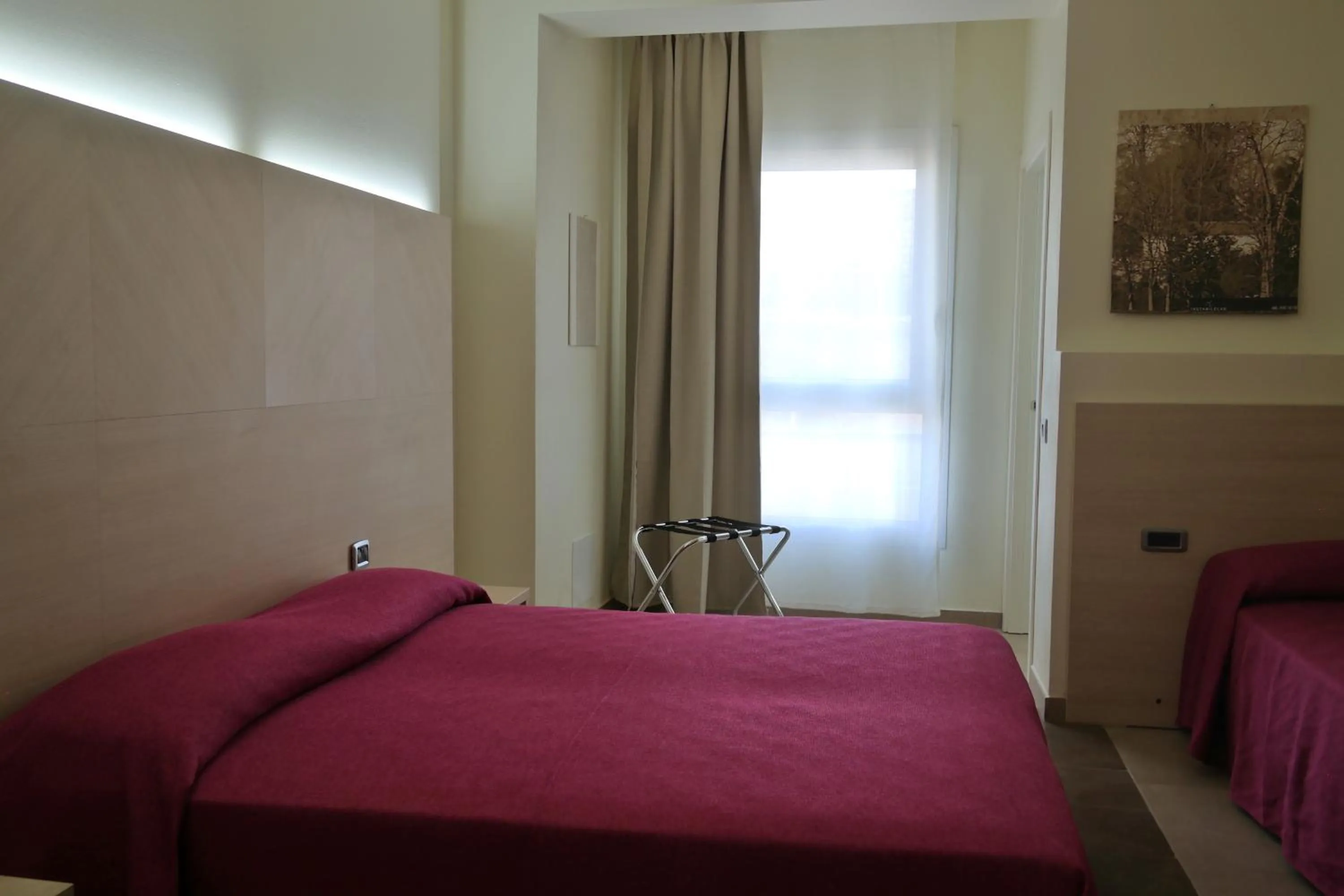 Photo of the whole room, Bed in Hotel Paradiso