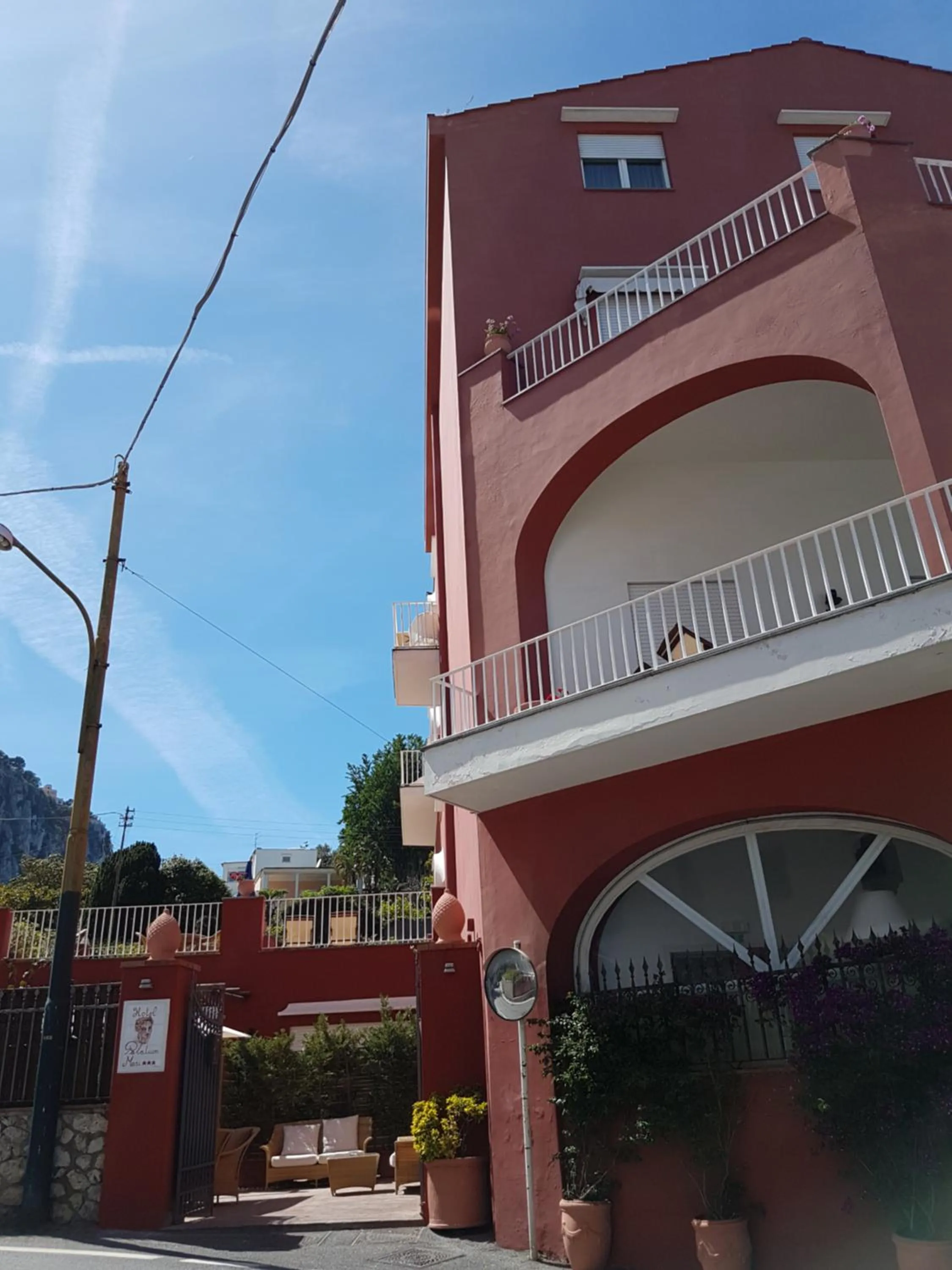 Property building in Palatium Mari