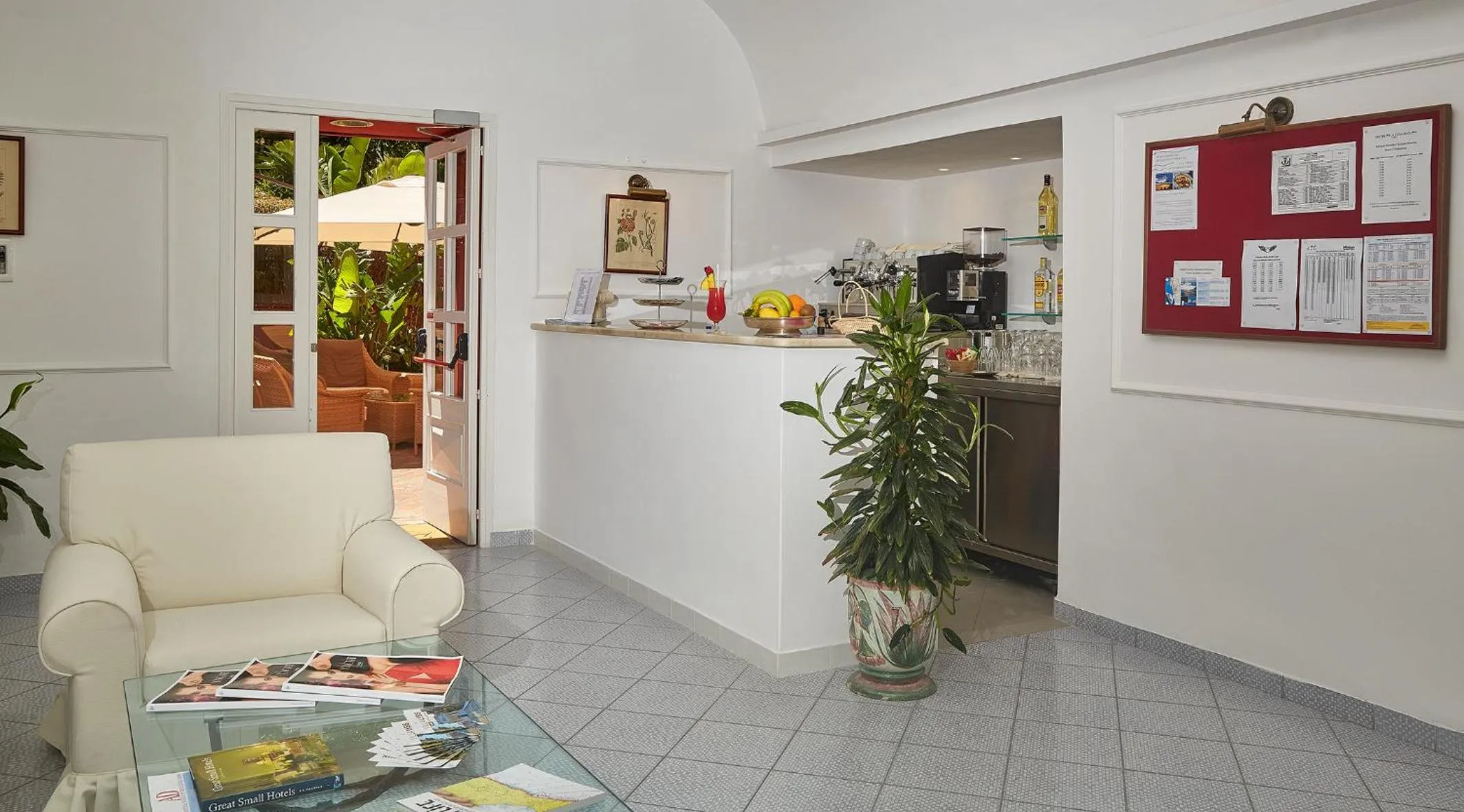 Lounge or bar in Palatium Mari