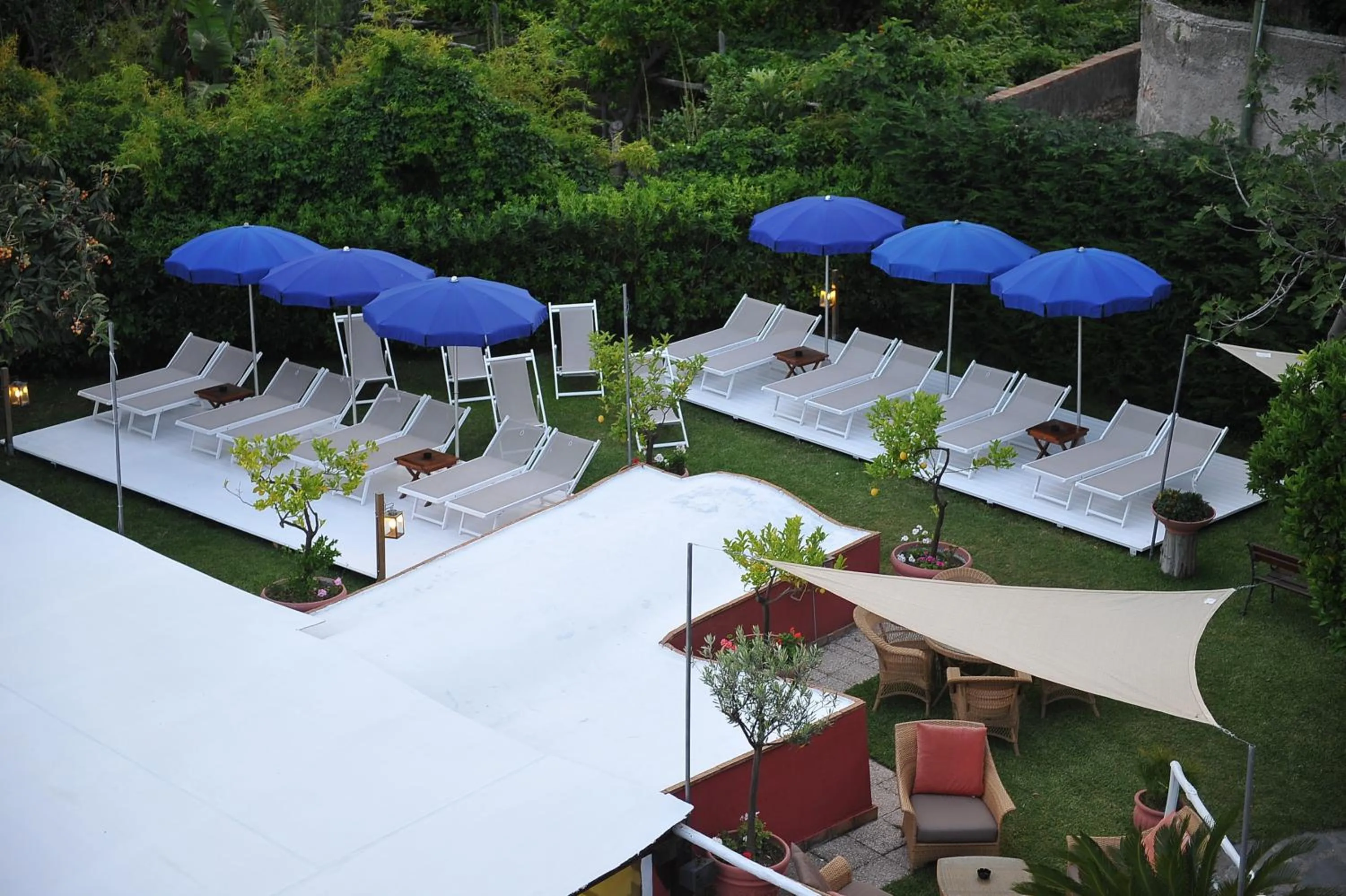 Other in Palatium Mari