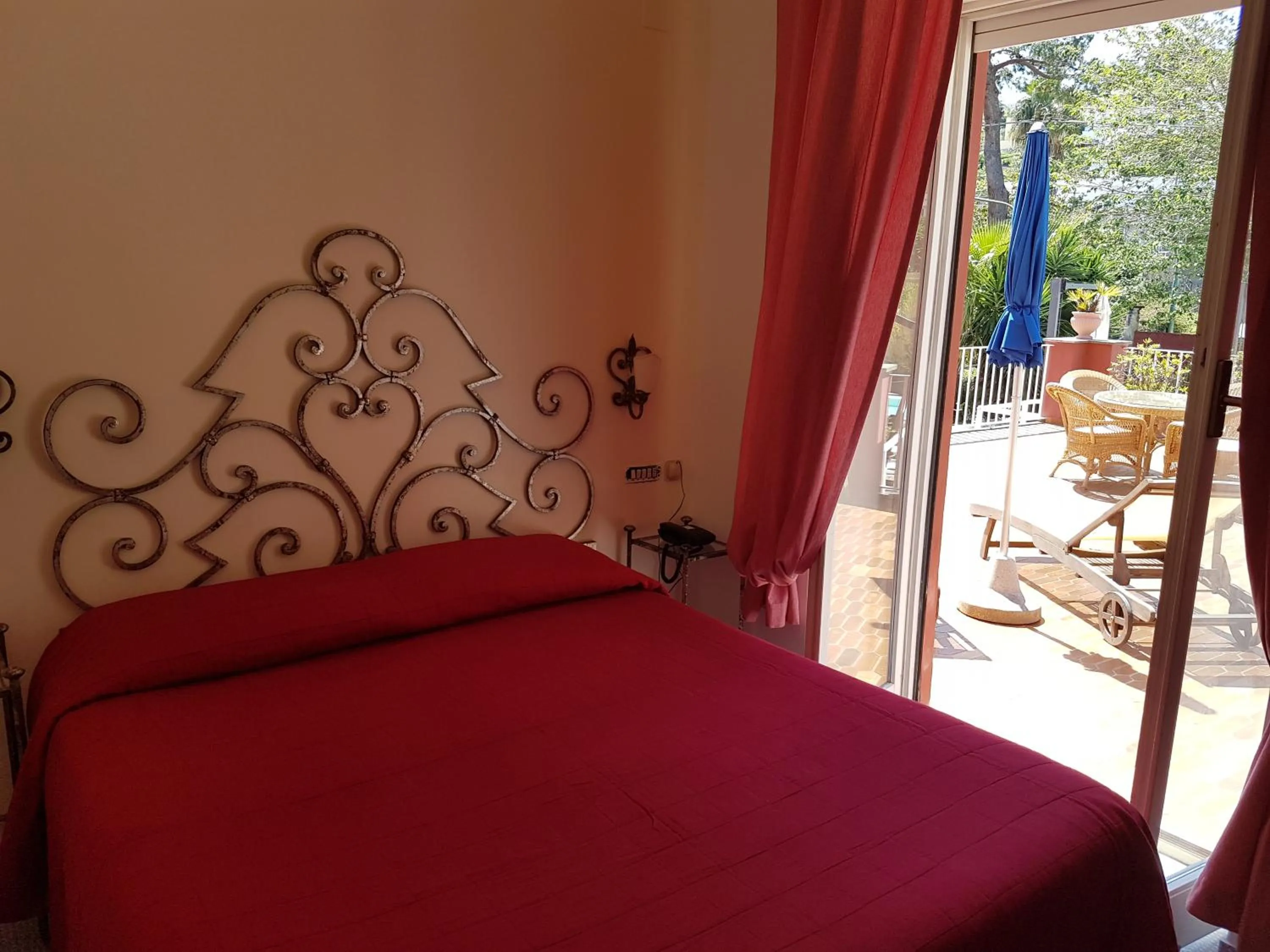 Bed in Palatium Mari