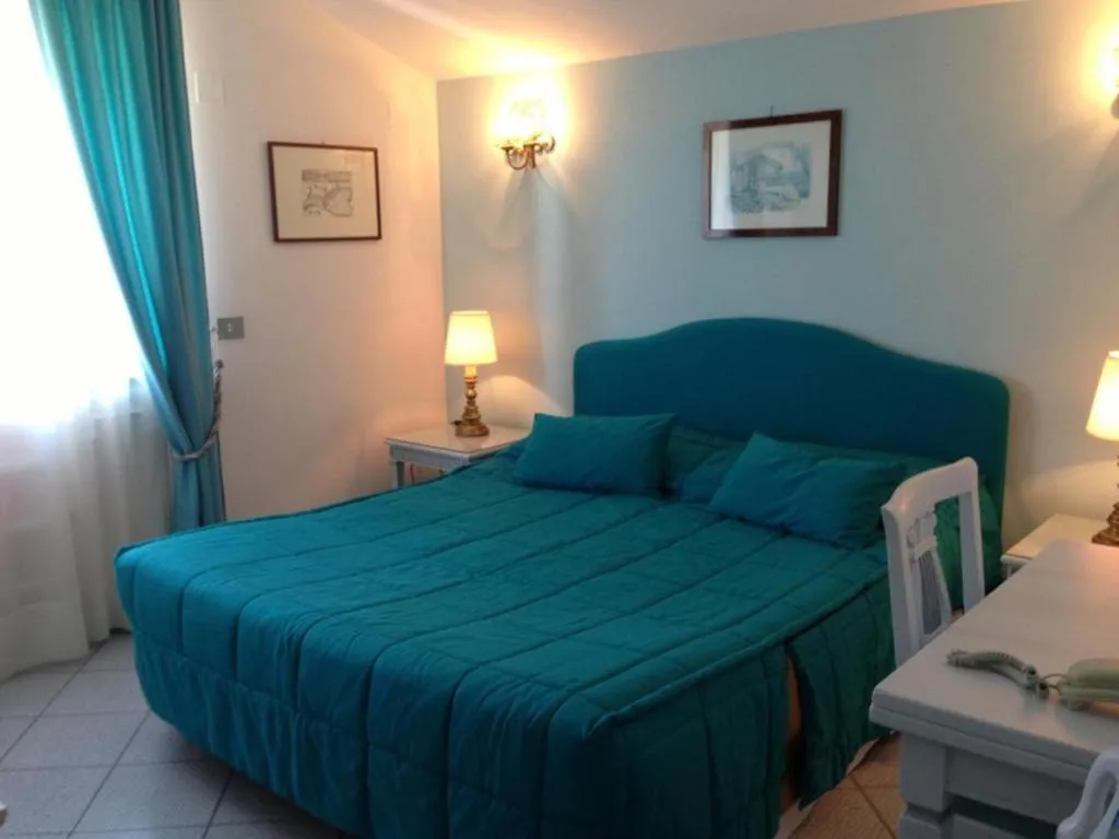 Bed in Palatium Mari