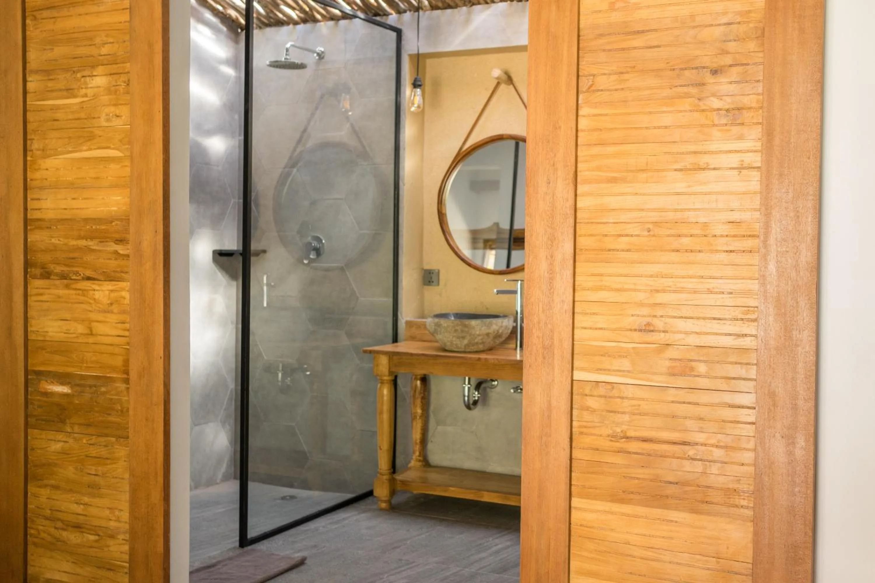 Bathroom in Nagara Boutique Hotel