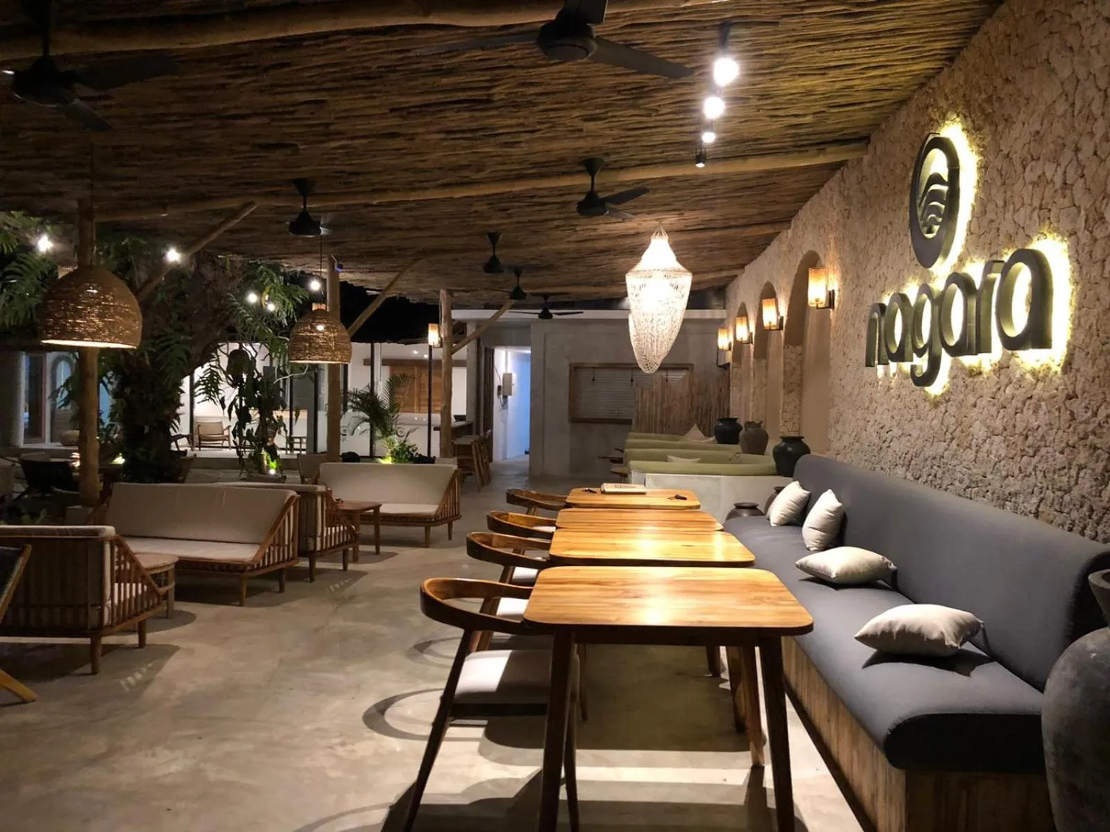 Restaurant/places to eat in Nagara Boutique Hotel