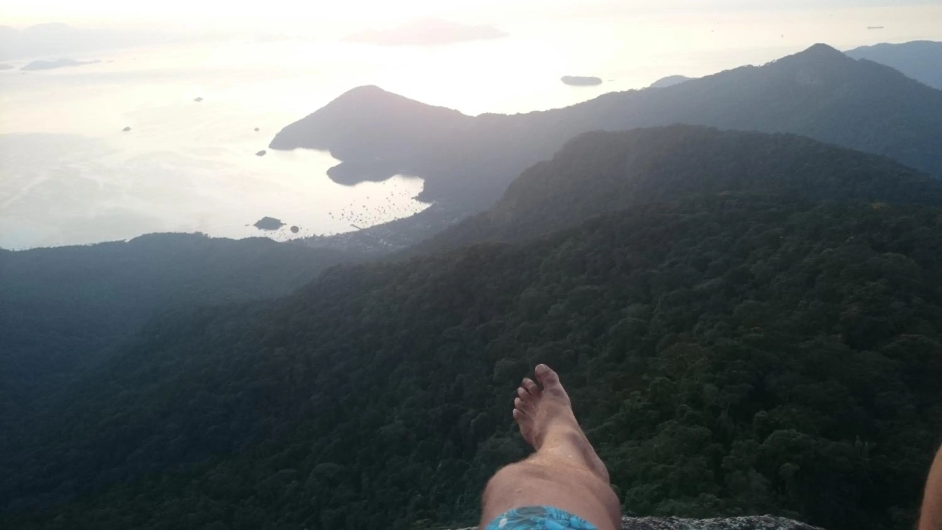 Hiking in Bela Casa Quartos e Hostel Ilha Grande