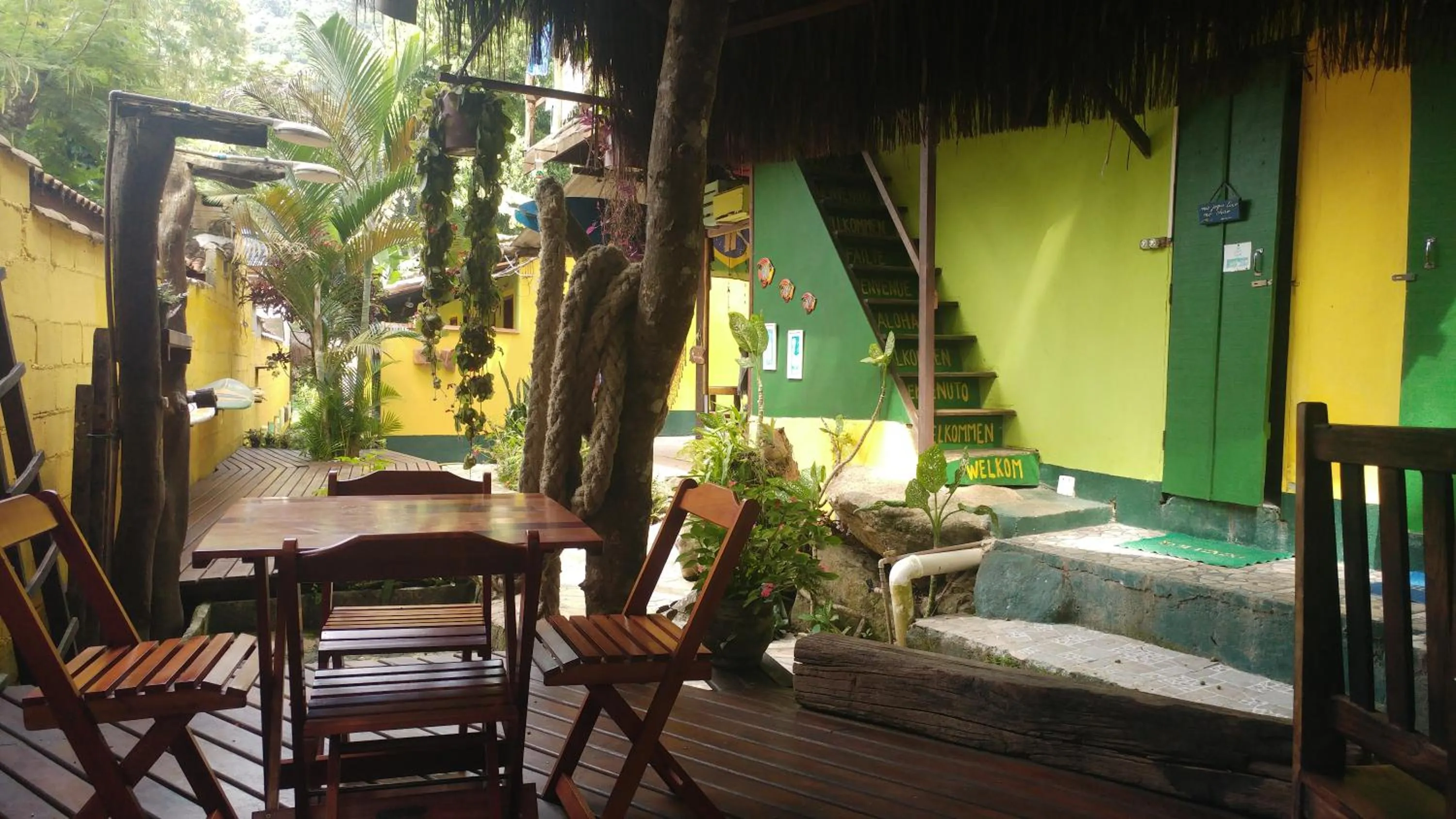 Garden in Bela Casa Quartos e Hostel Ilha Grande