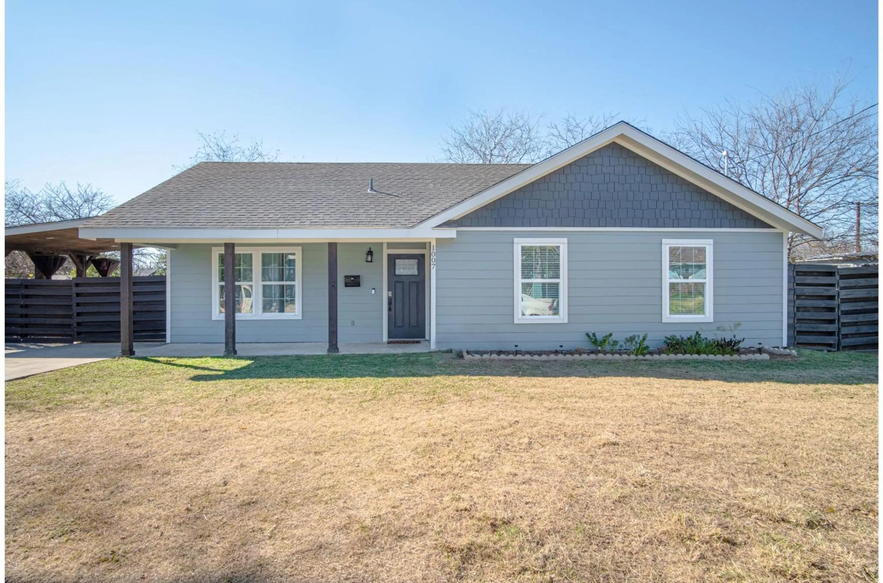 Property building in Lovely 3 BR Home Only 9 Minutes from Downtown