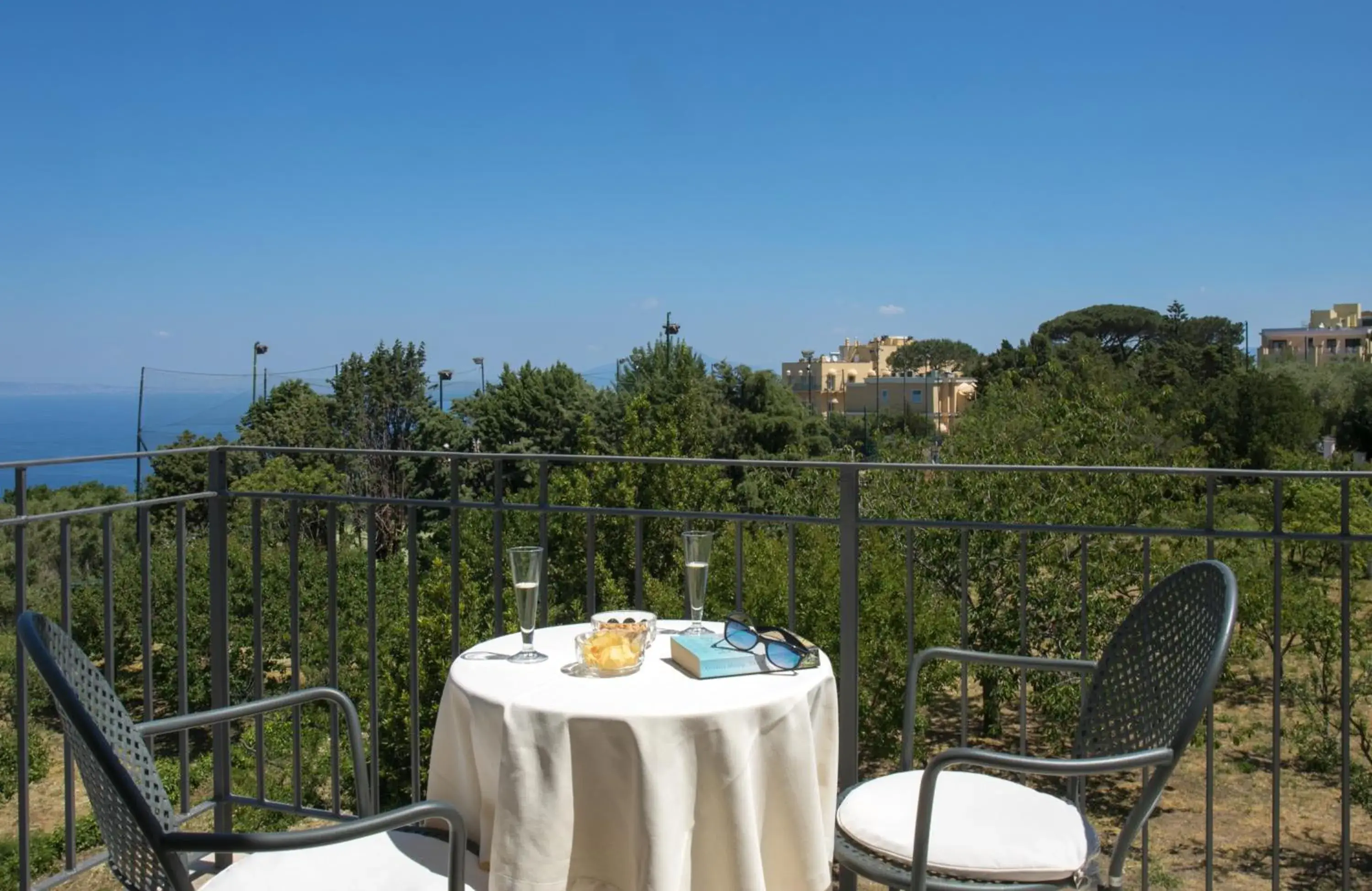 Double Room with Sea View in Hotel Bellavista Double Room with Sea View in Hotel Bellavista