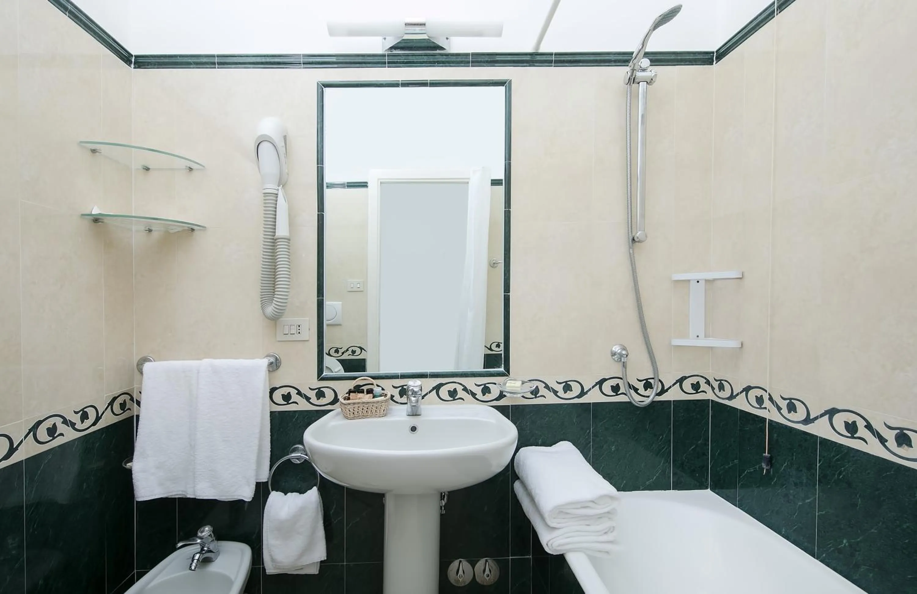 Bathroom in Hotel Bellavista