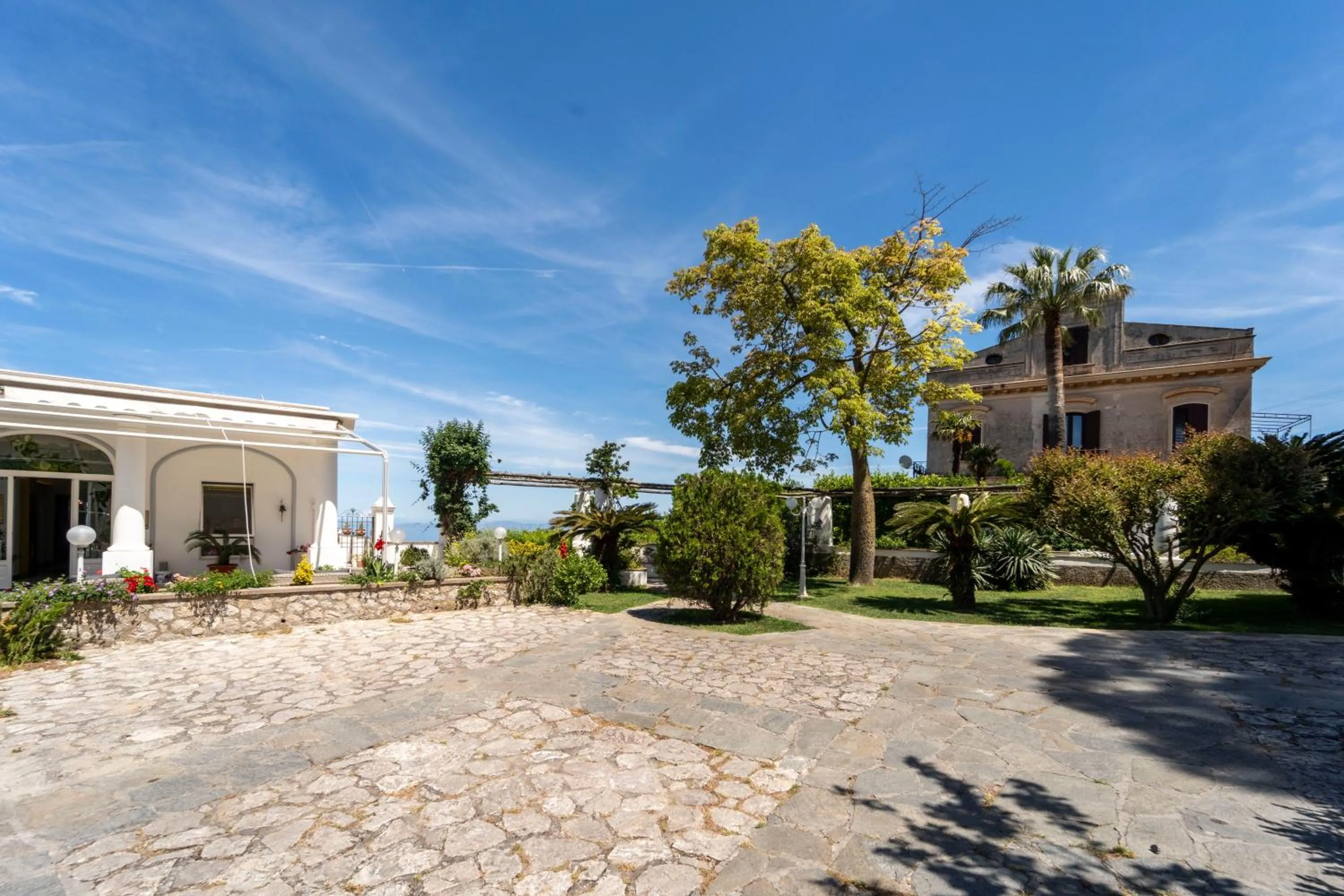 Parking in Hotel Bellavista