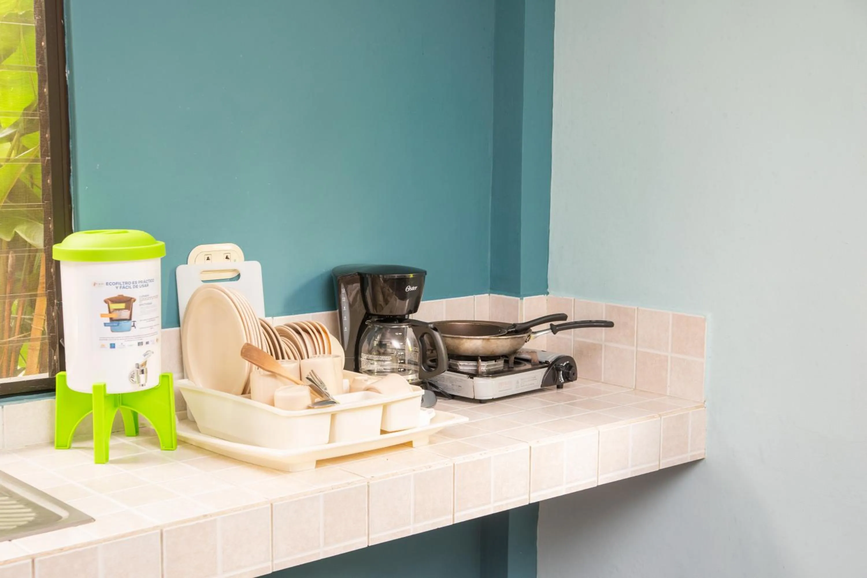 Coffee/tea facilities in Hotel y Bungalows El Jardín