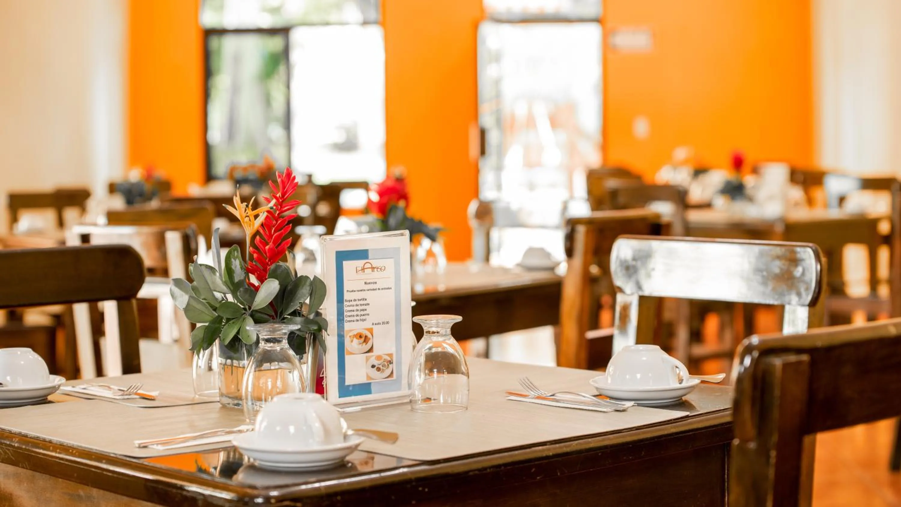 Restaurant/places to eat in Hotel El Arco