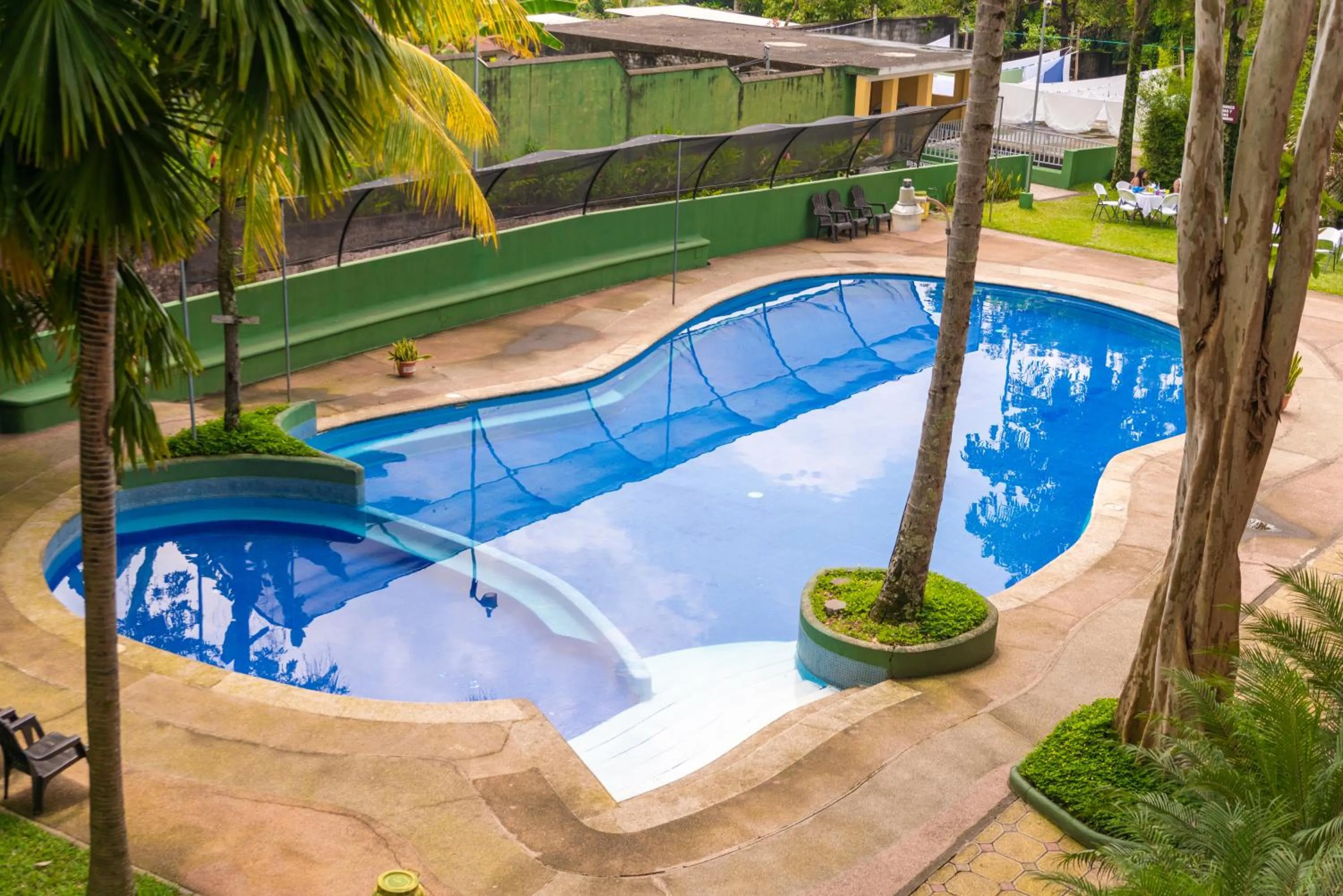 Pool view in Hotel El Arco
