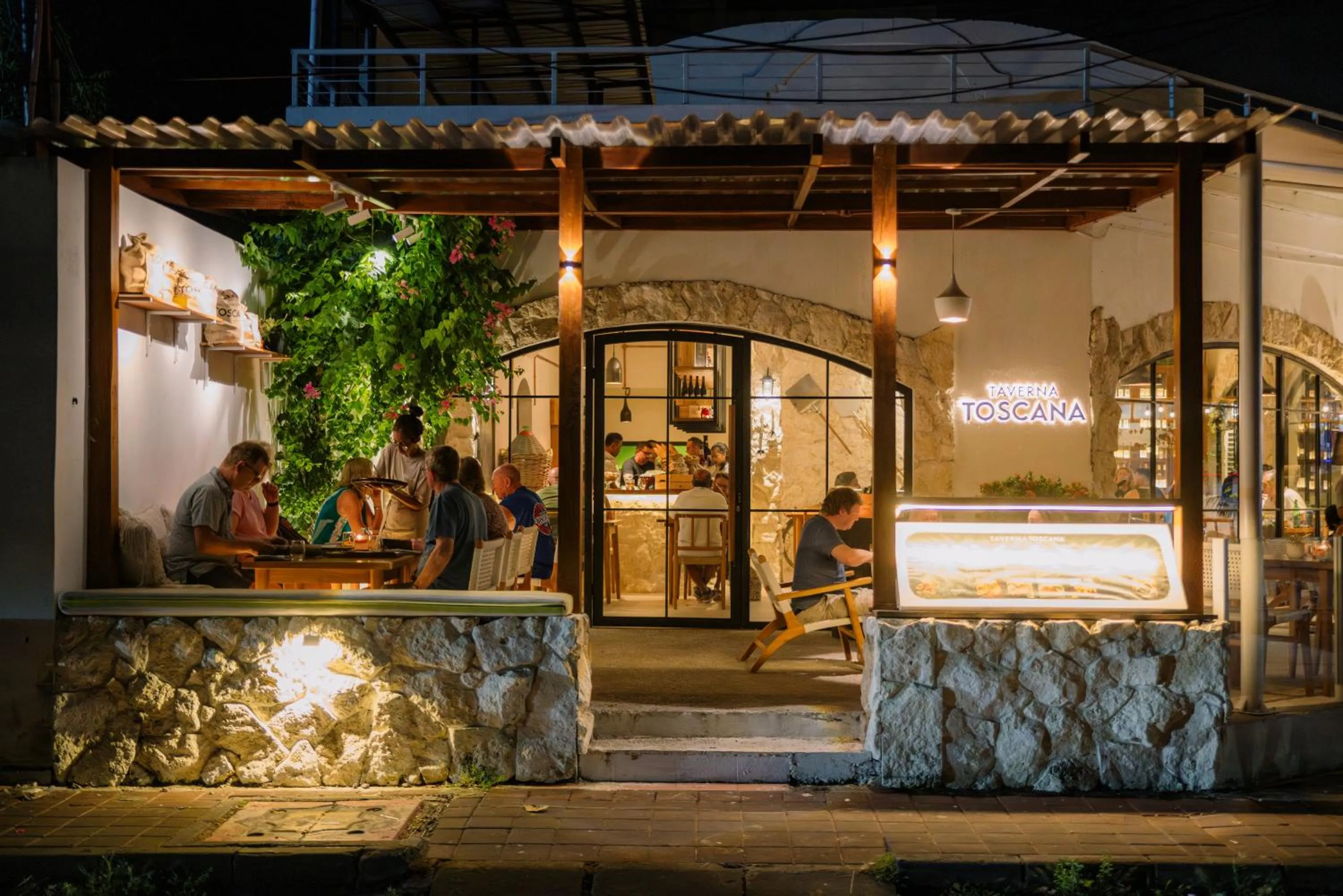 Restaurant/places to eat in Ion Bali Benoa