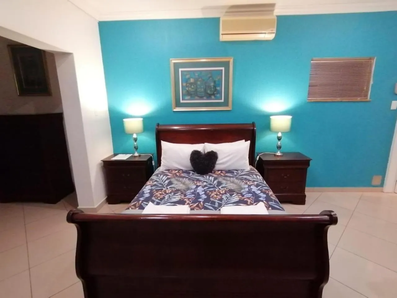 Bedroom, Bed in Palm View Guest House