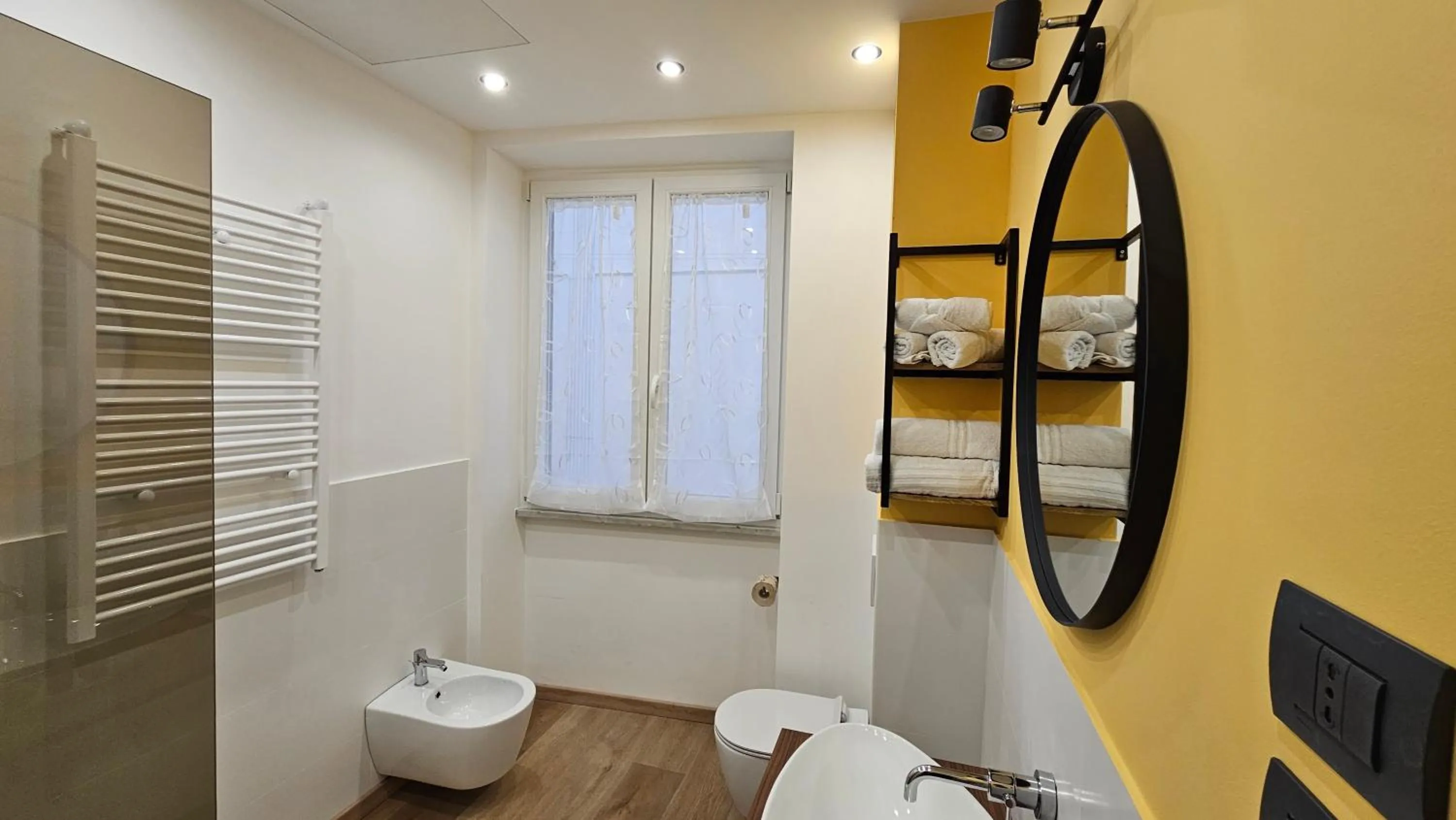 Bathroom in Hotel La Superba