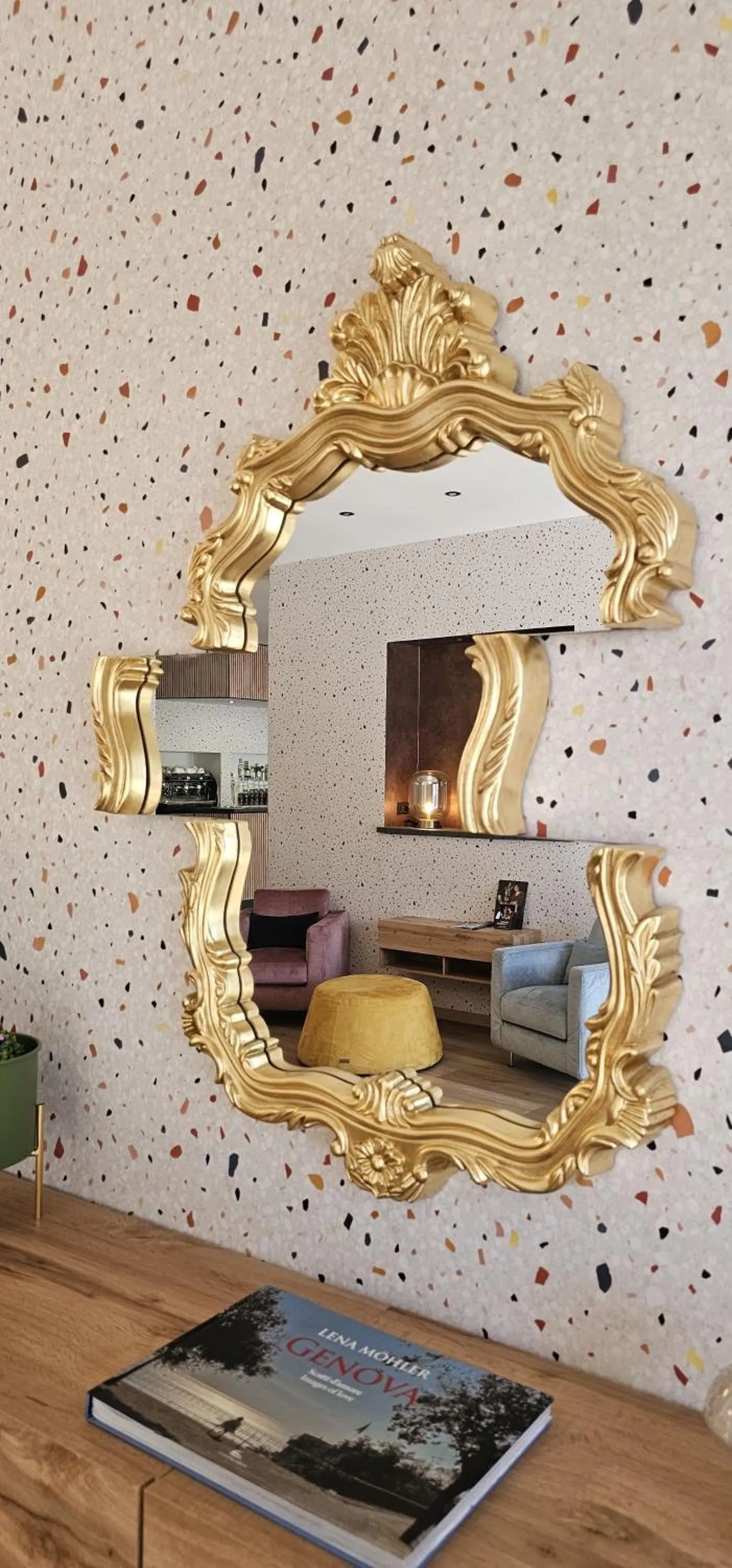 hair dresser in Hotel La Superba